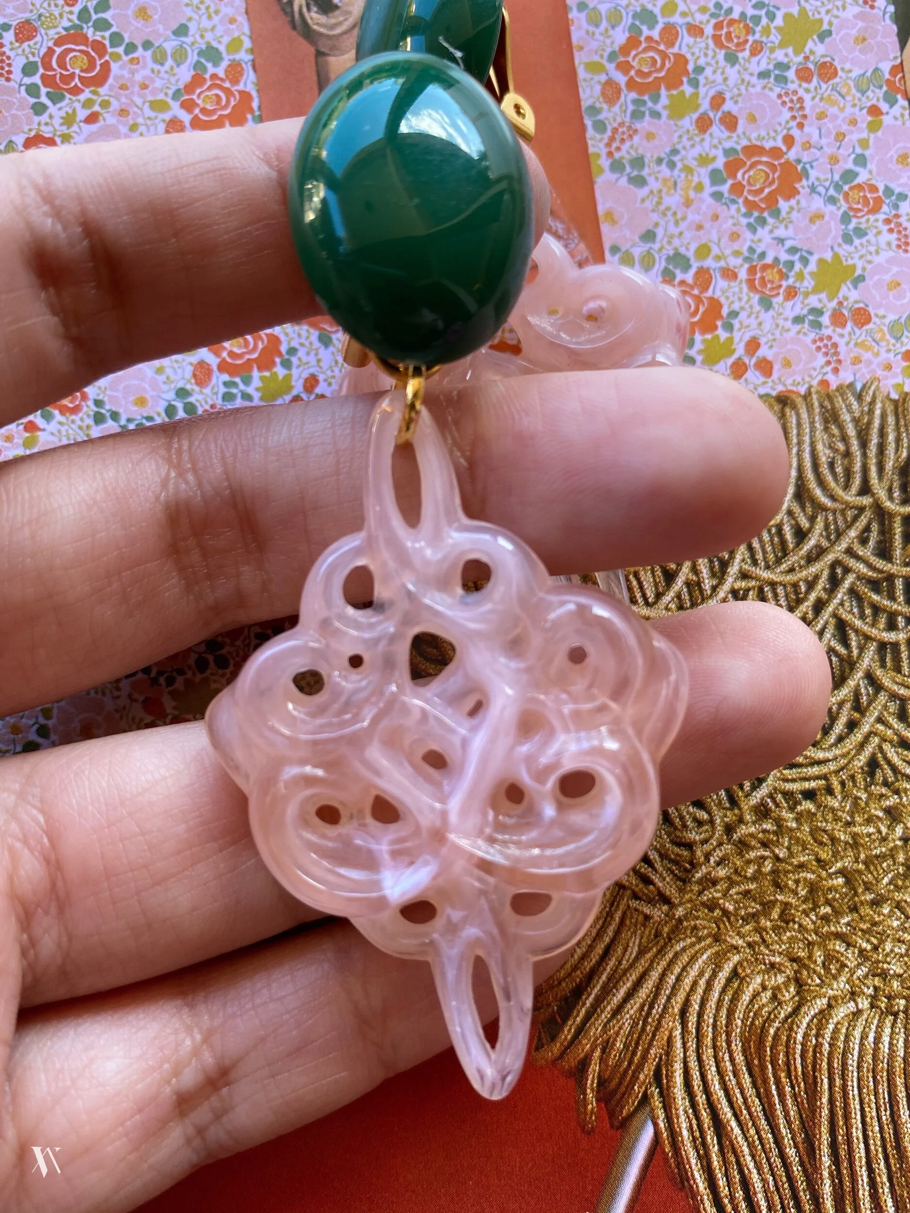 EB10A0AC-EDF3-444B-AA0C-640C3DC56F80