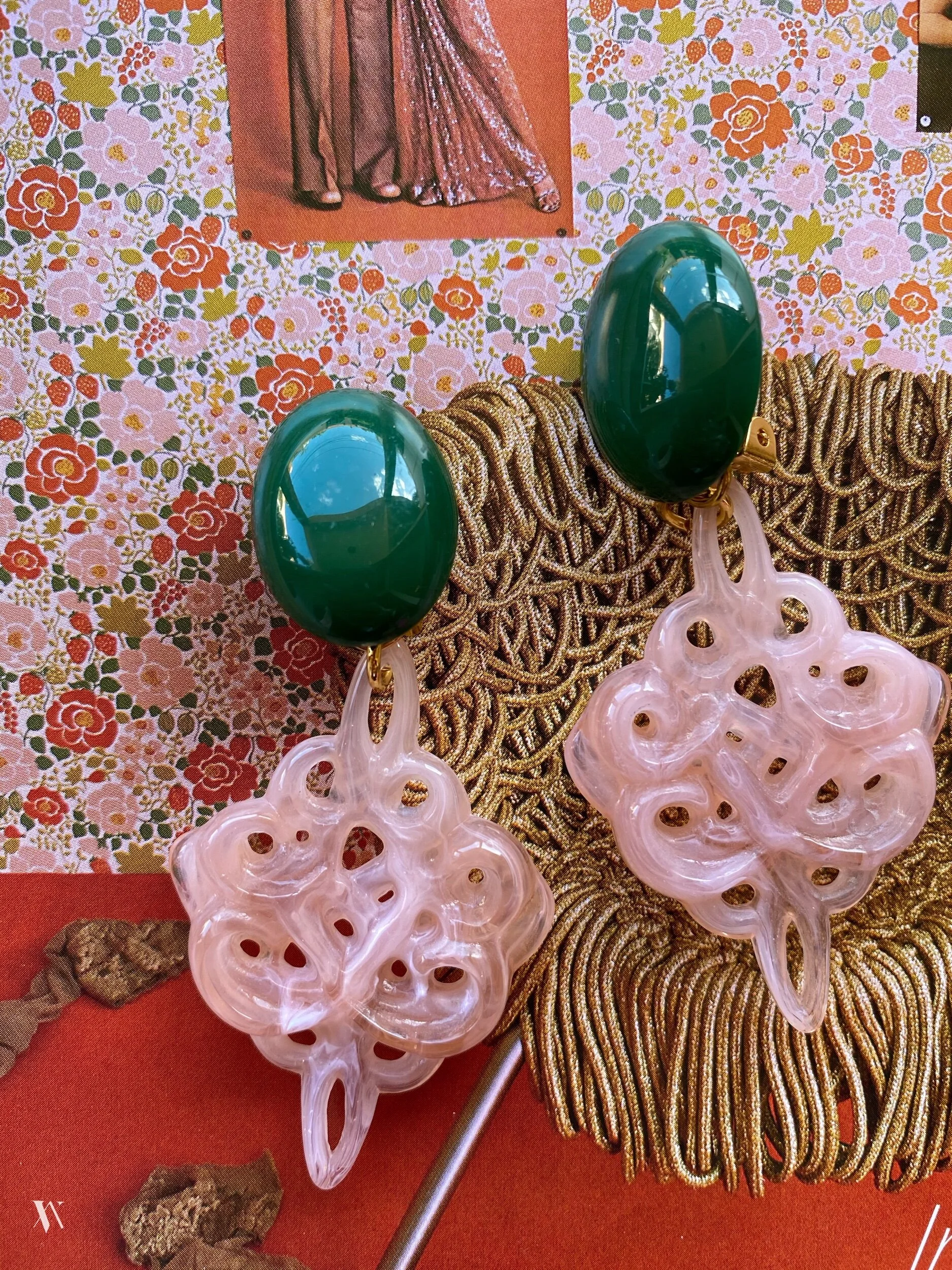 ACF72E6C-79F5-4131-8578-15BC944C0FF1