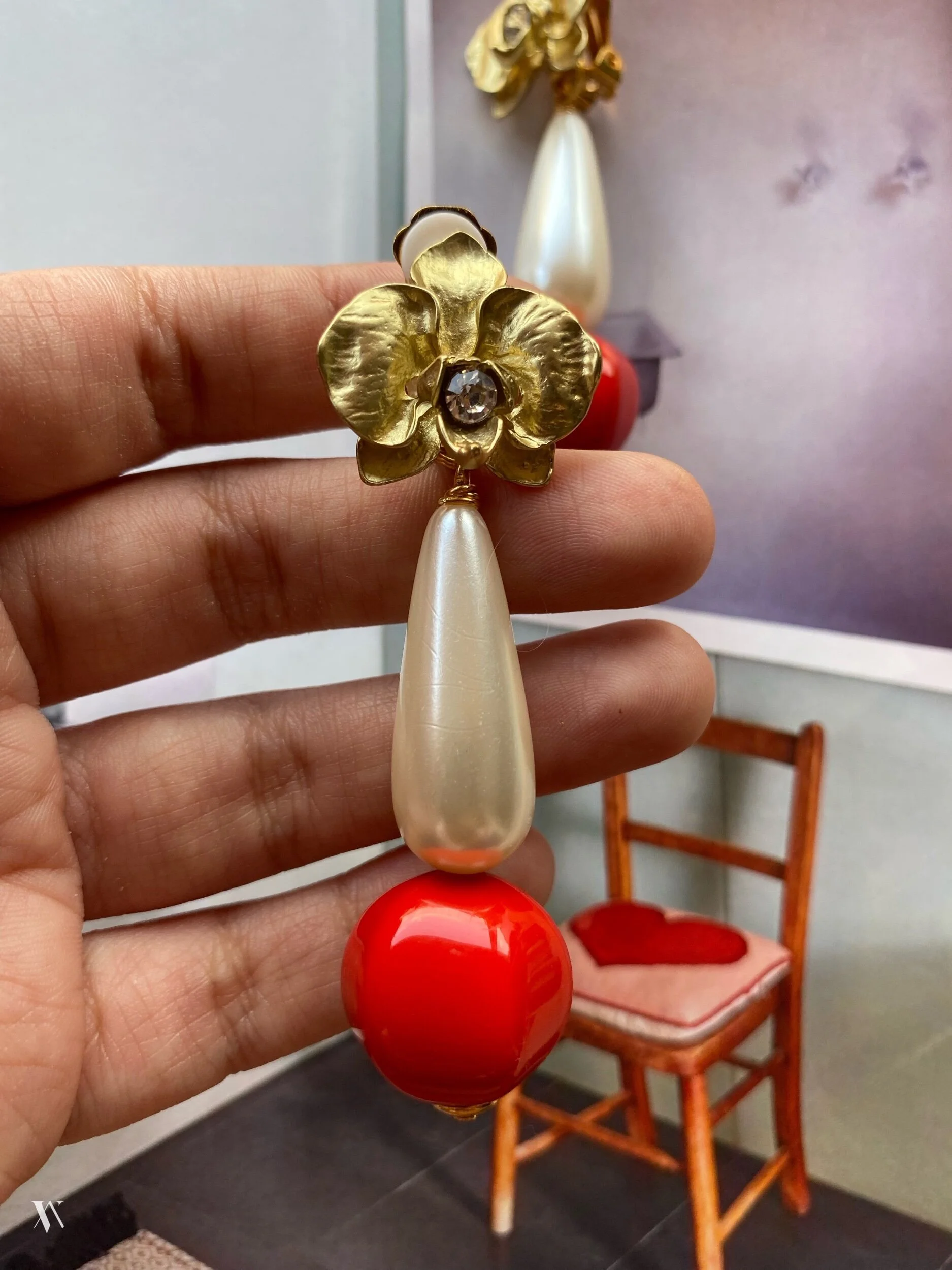 DE9E9352-7940-4DFF-B44C-0DEF908895B7