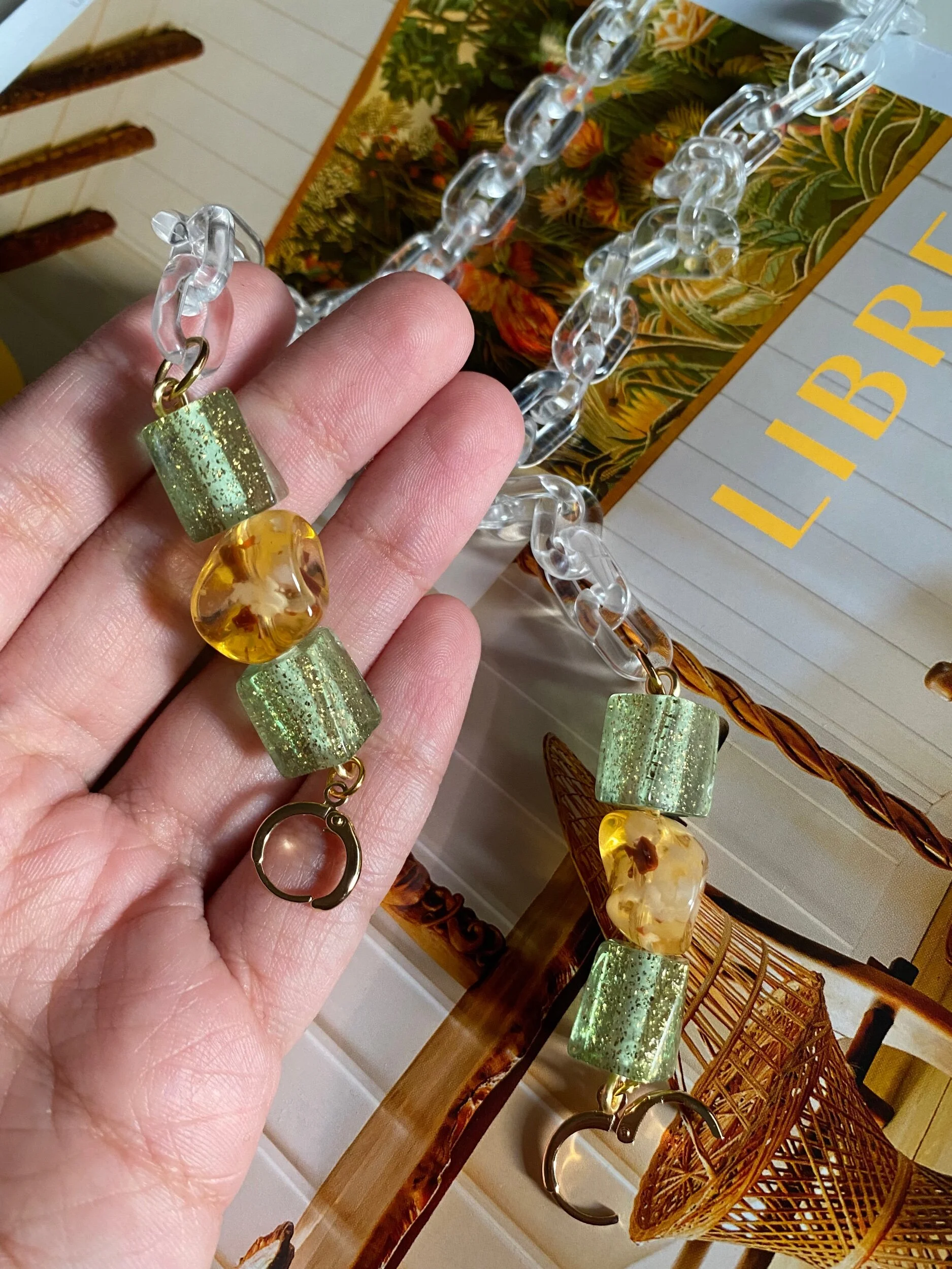 5573E9DB-48EA-4947-8FAC-FDD4482C85DF