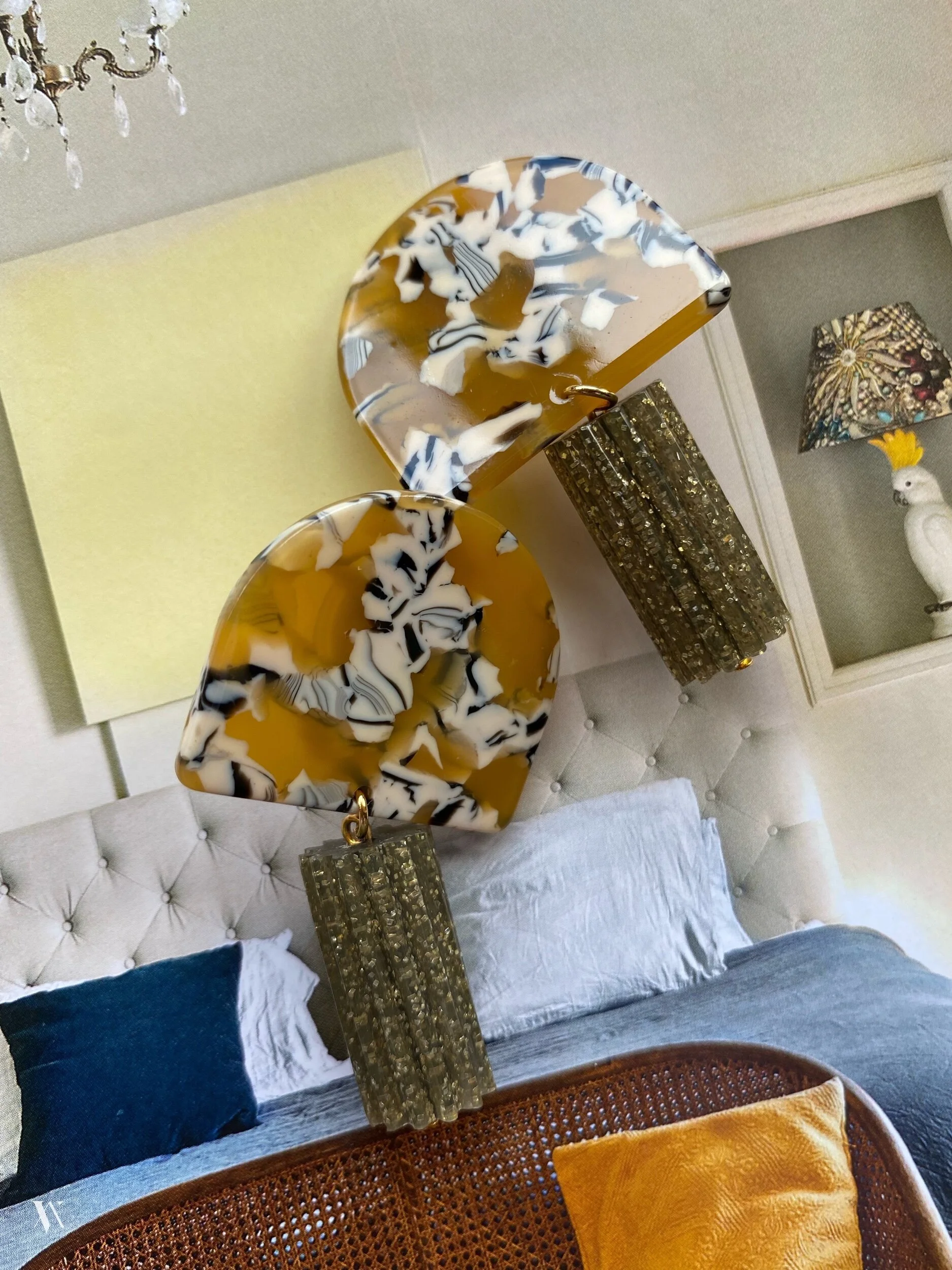 4DB4FD2C-94A1-43E8-BD44-5927AAEB23BB