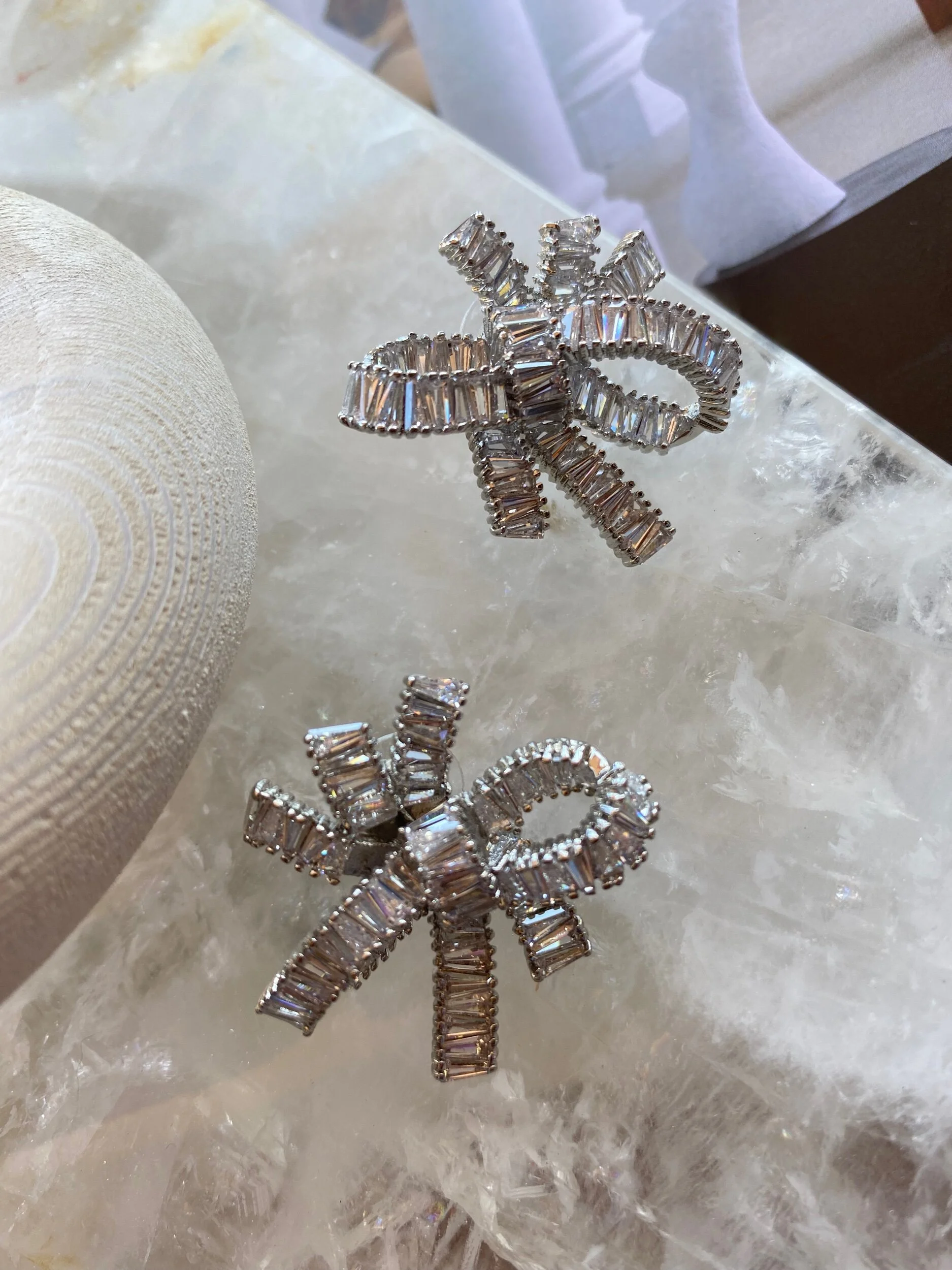 375A0091-0054-41D9-94FA-7AFA0CE97386