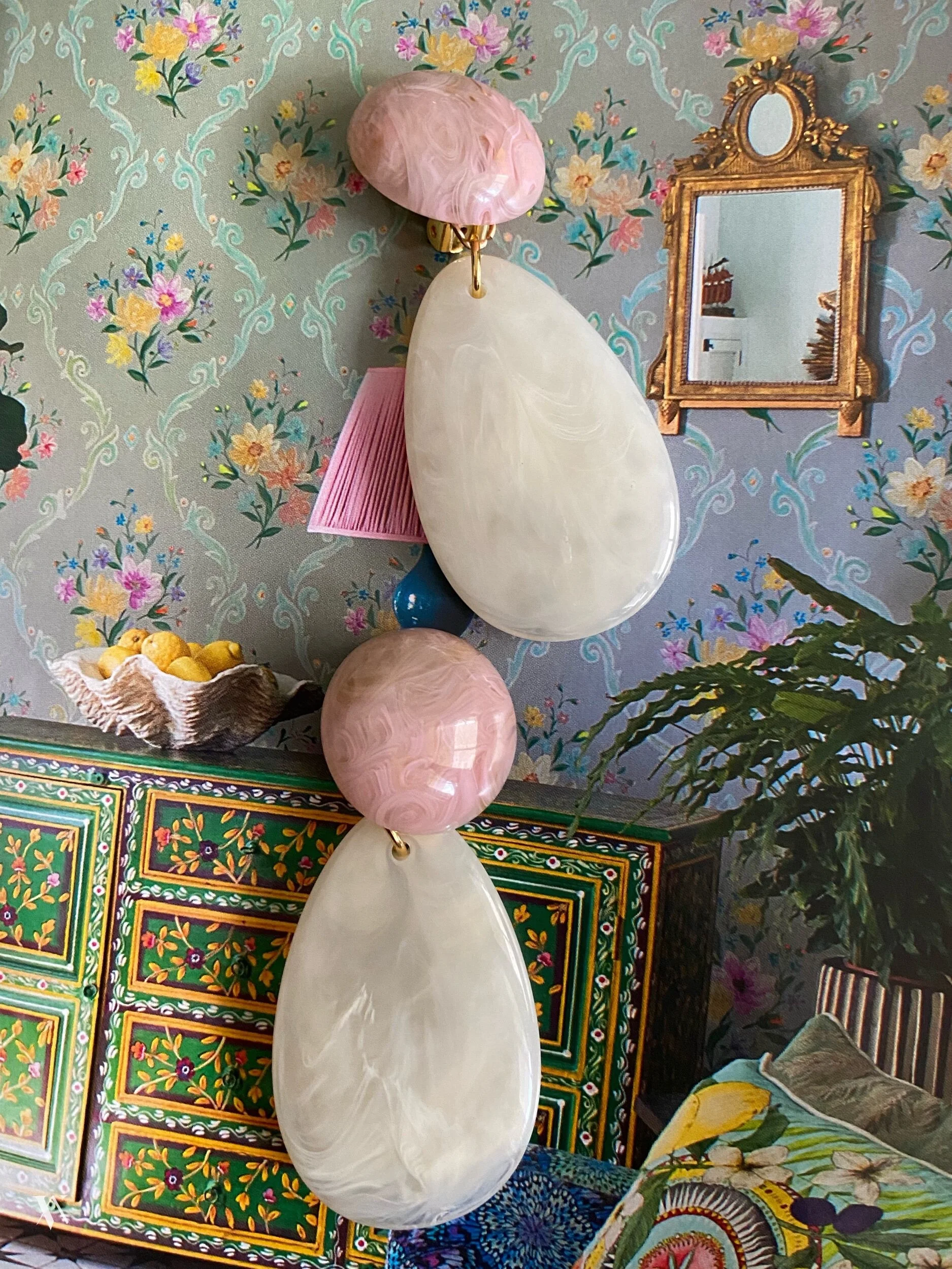 9D459431-7E3B-486E-84A9-6FF60C32EA42