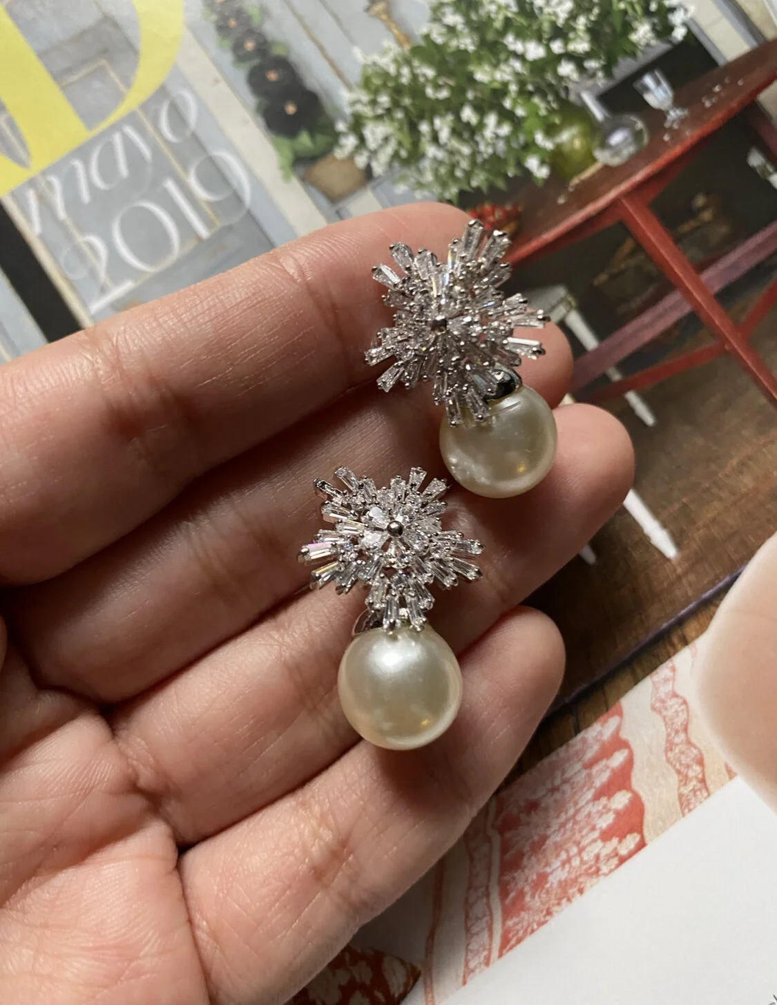 FE702CE9-DA3B-492B-89EF-C328B8F3BE36