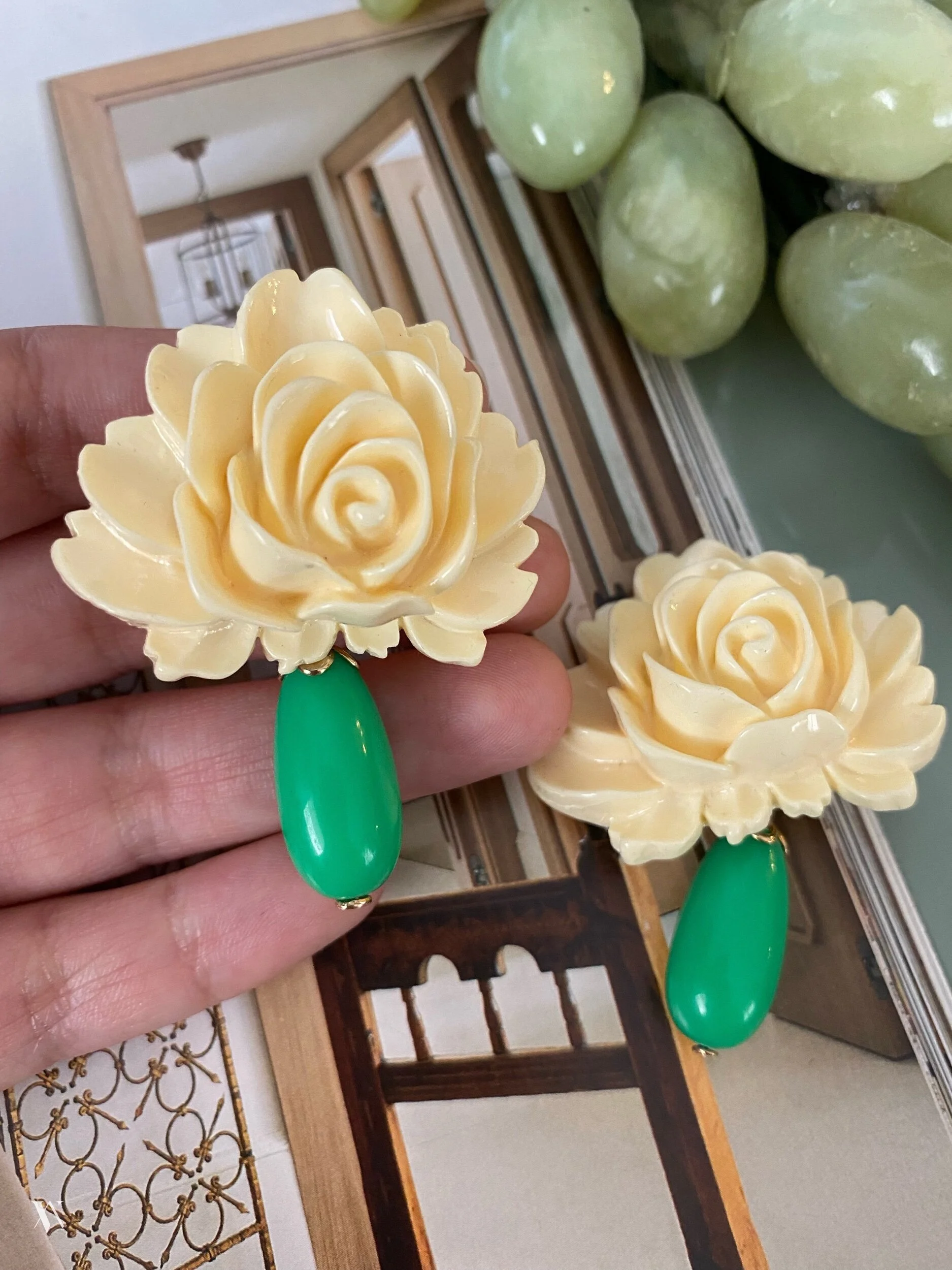 2ECCAB20-5141-4D72-8AAA-BBE819C8DDCB