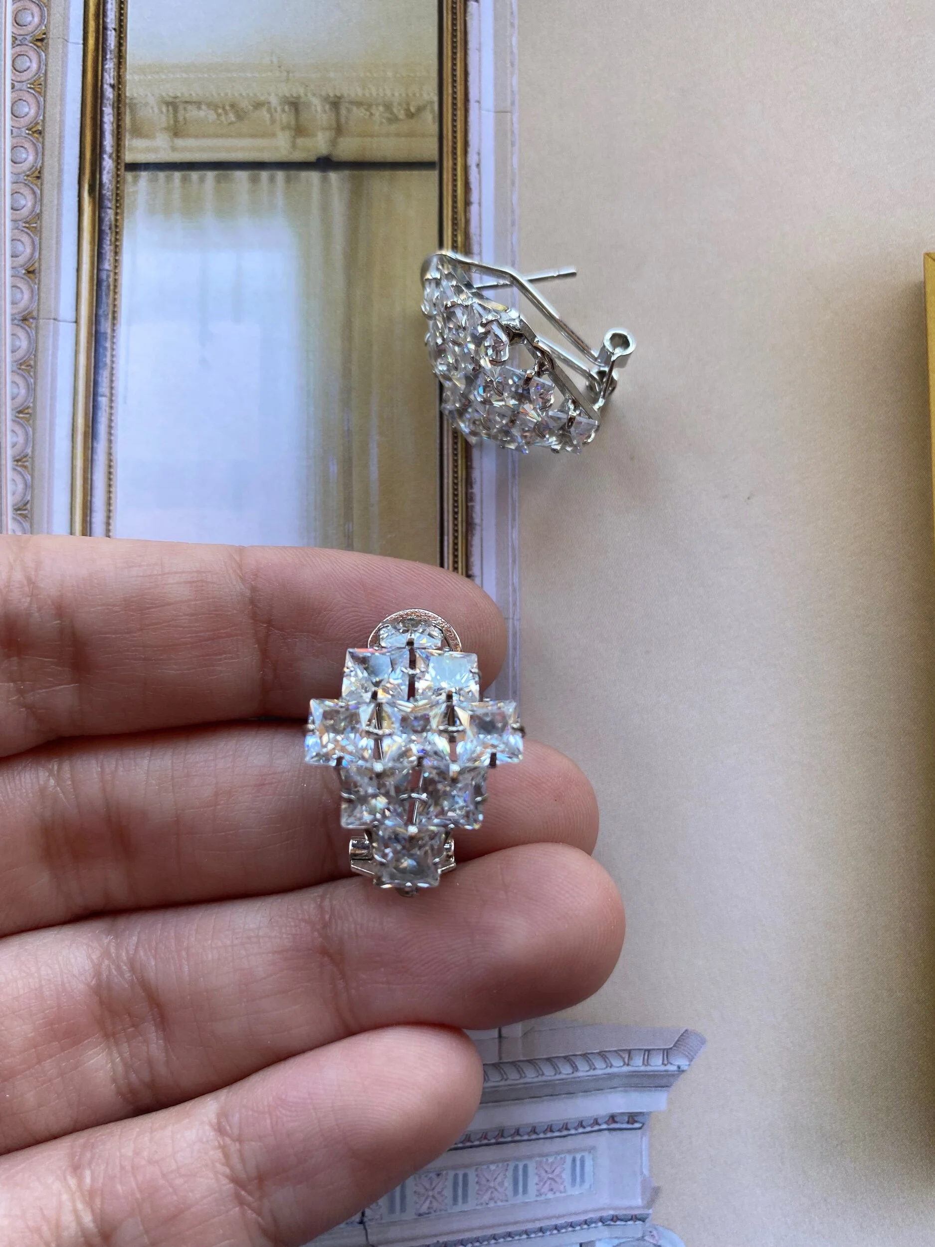 937BF45B-6A70-4D5A-970B-4FF7AE4E18A5