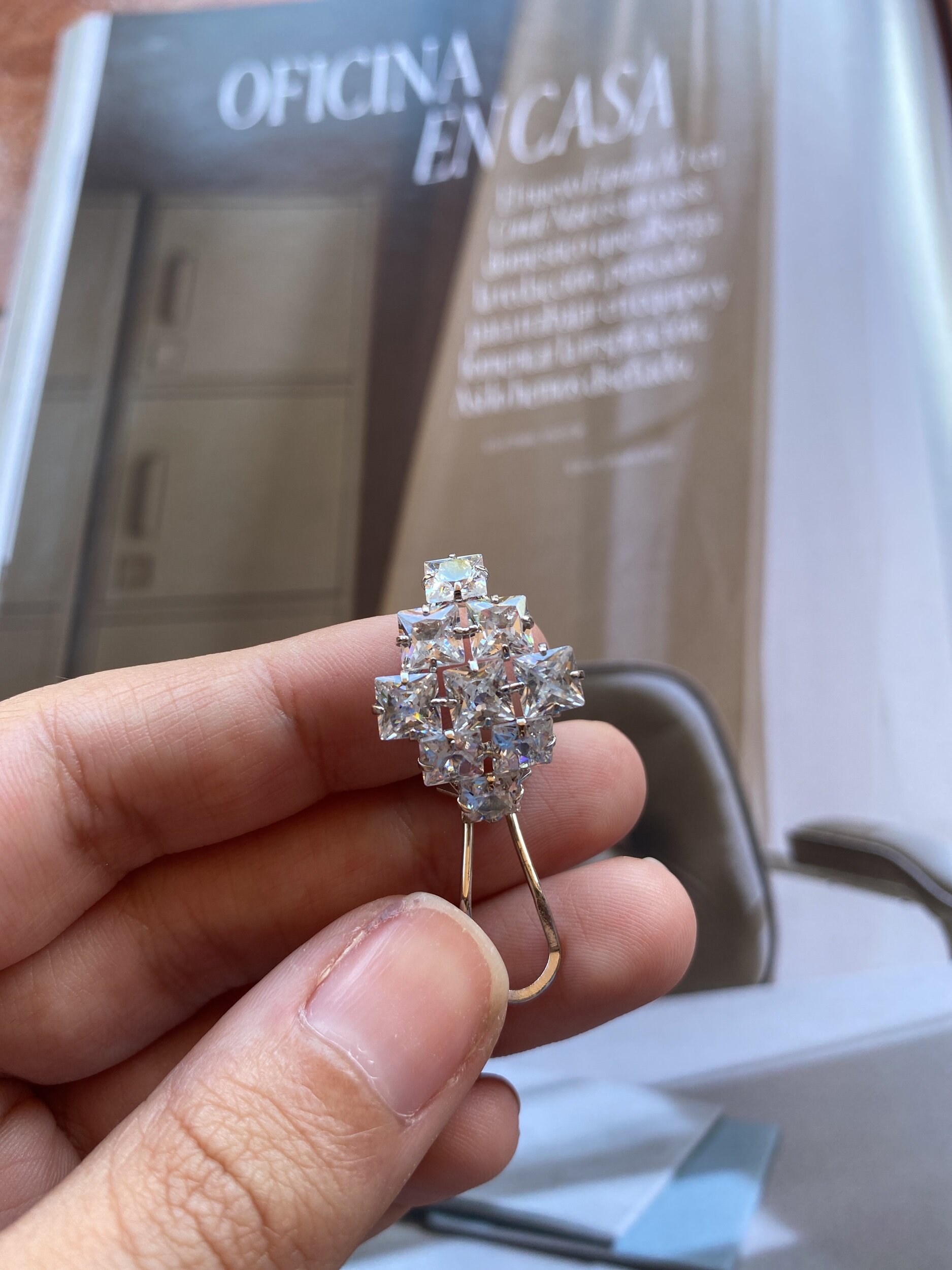 AB8CDD36-4278-4A39-995E-B0B7185F6D4D