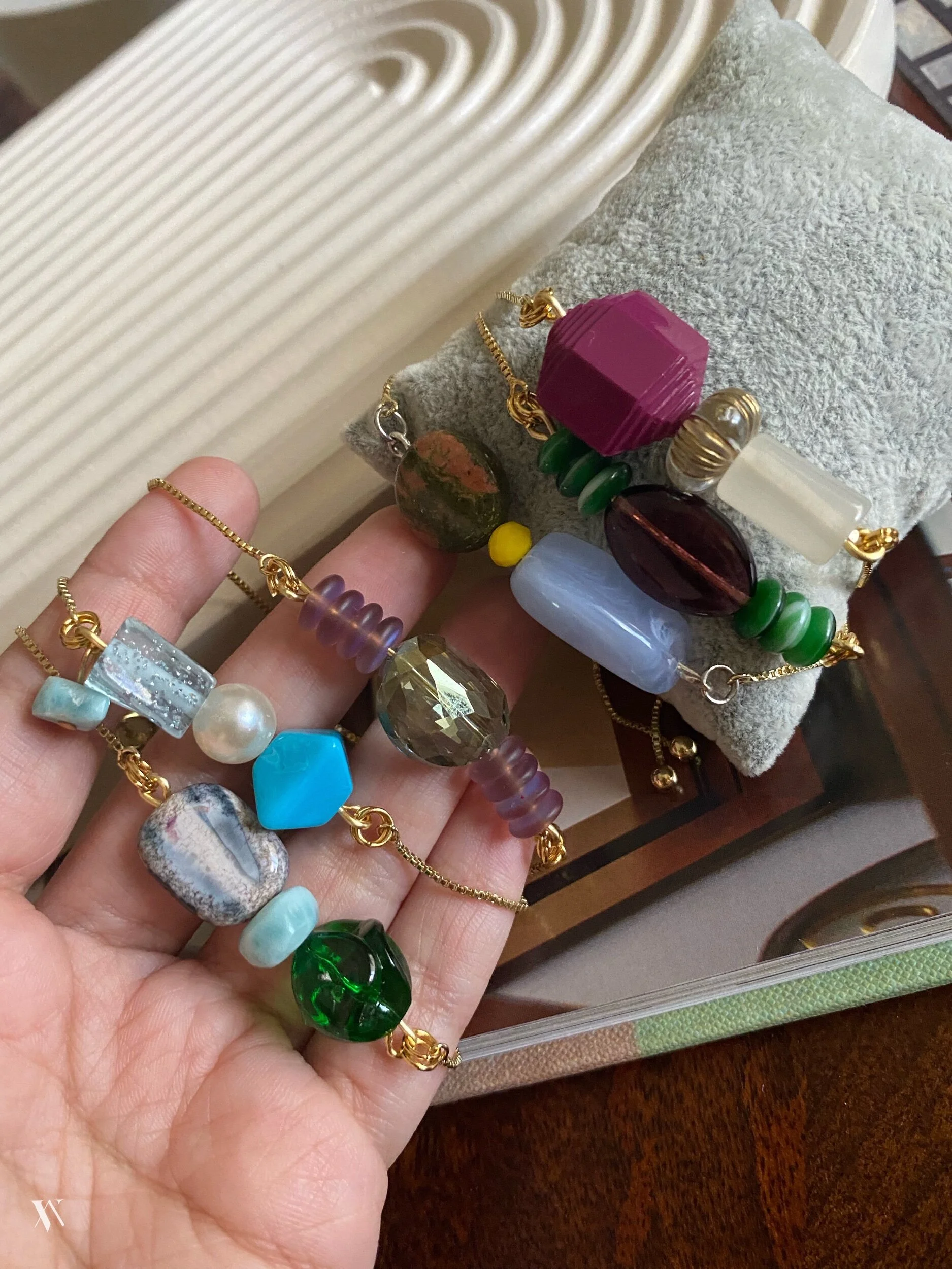 DB09F5D2-A2A0-4FE1-B2A6-C816F266BFDF