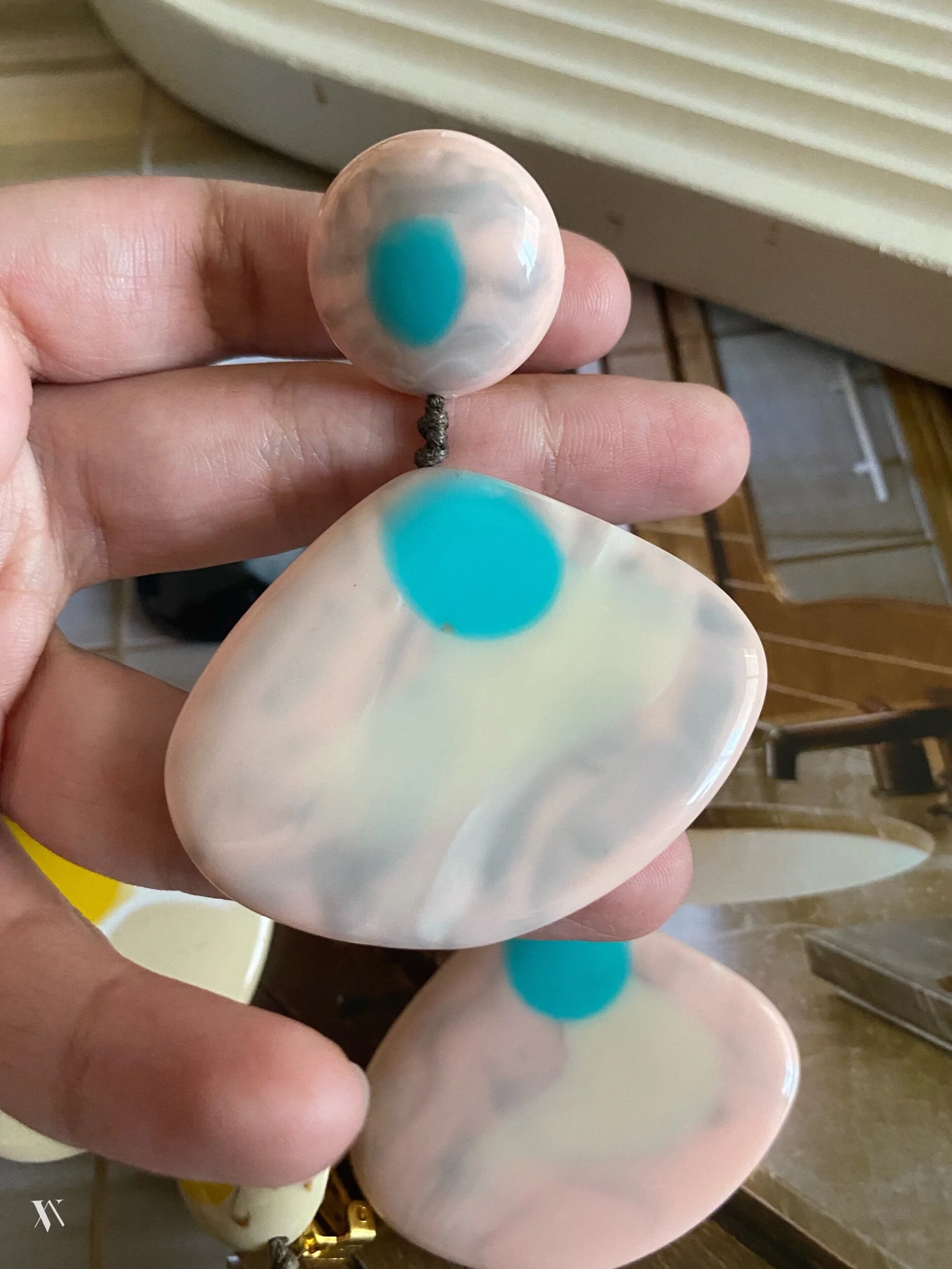 0BBE70FA-C893-4B47-8DD1-FE024640FDF4