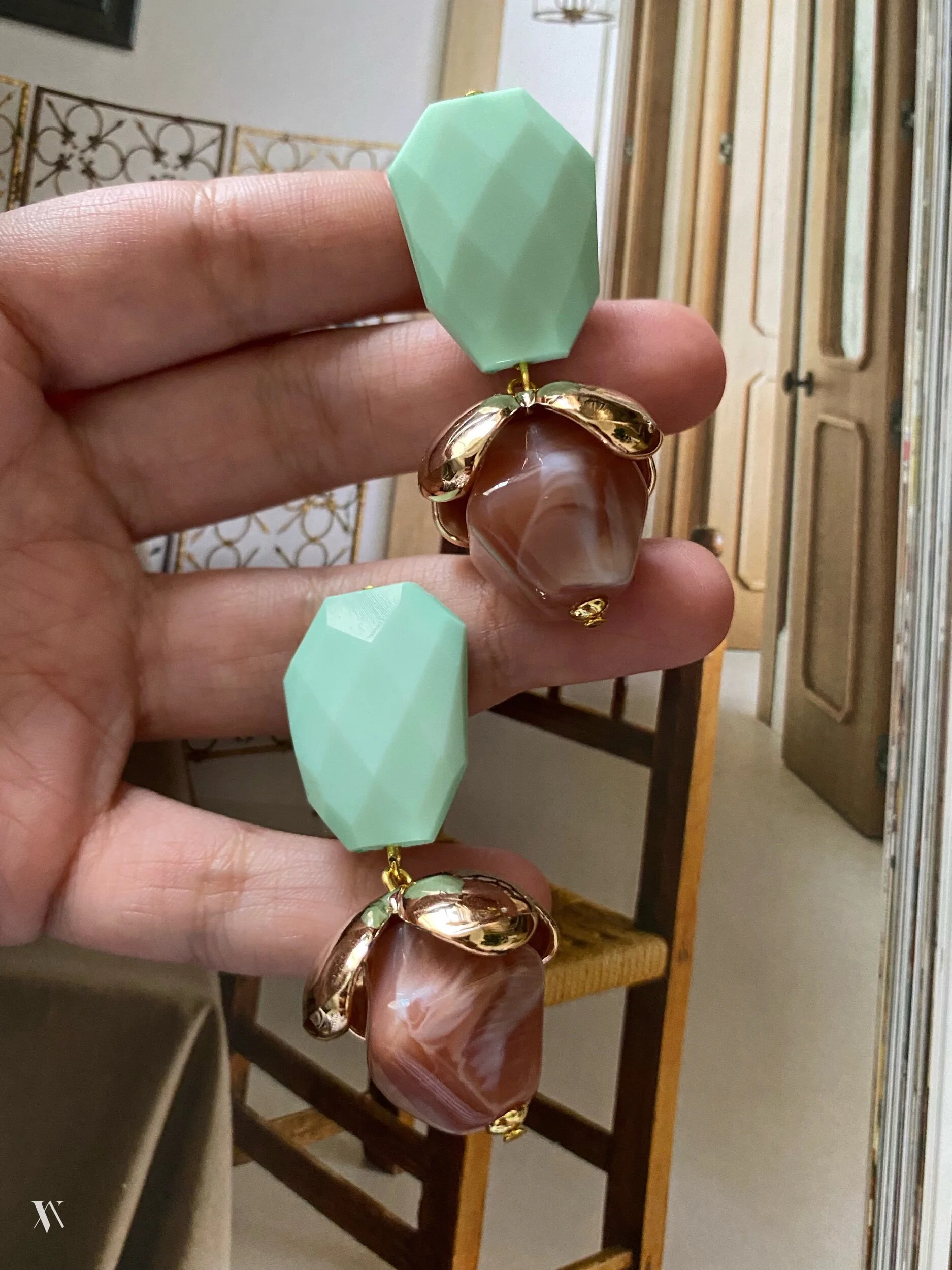 4AA99DBF-05D8-4630-9D66-064485A388F0