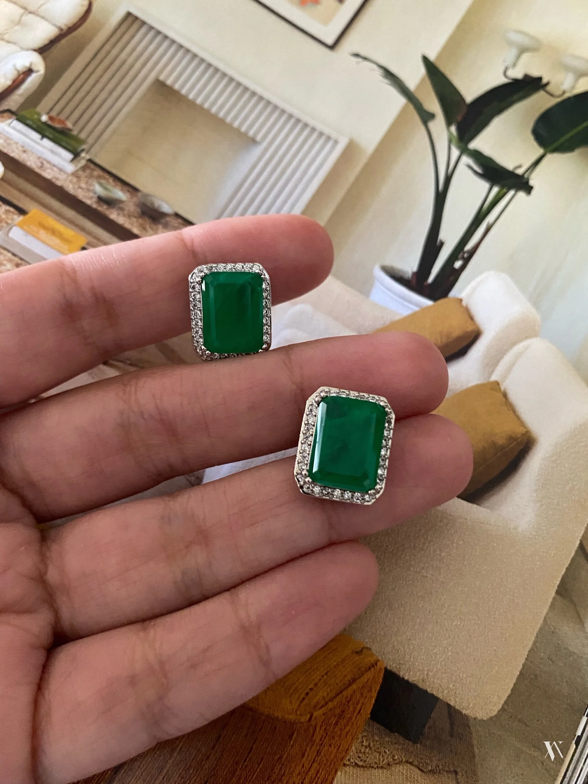 D86891AF-BB3F-4A21-9FBF-8D8259EDB00B