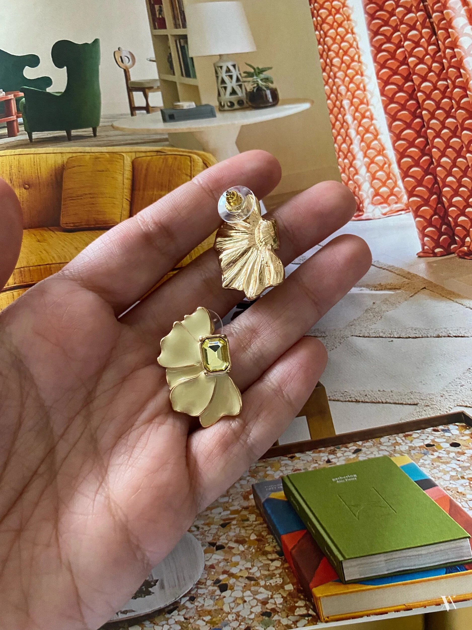 BC32457F-A209-401B-BF9B-32B543974B4A