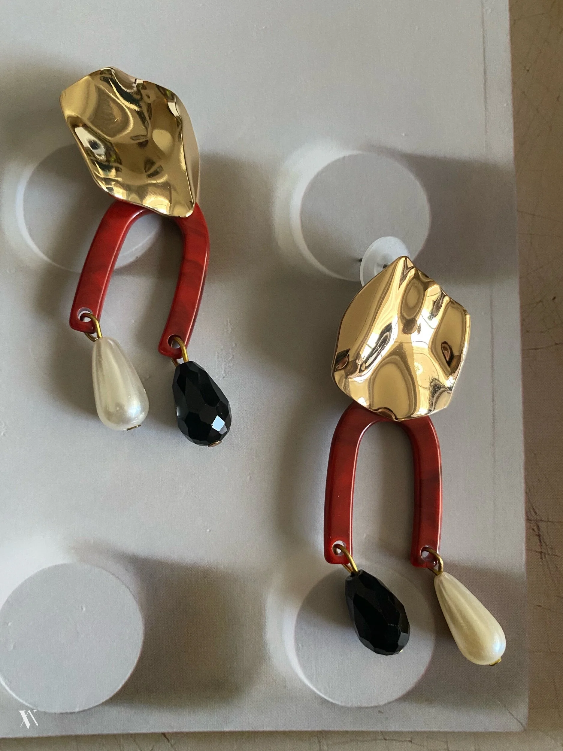 F327DF21-F04B-497A-B749-DEF7A060E989