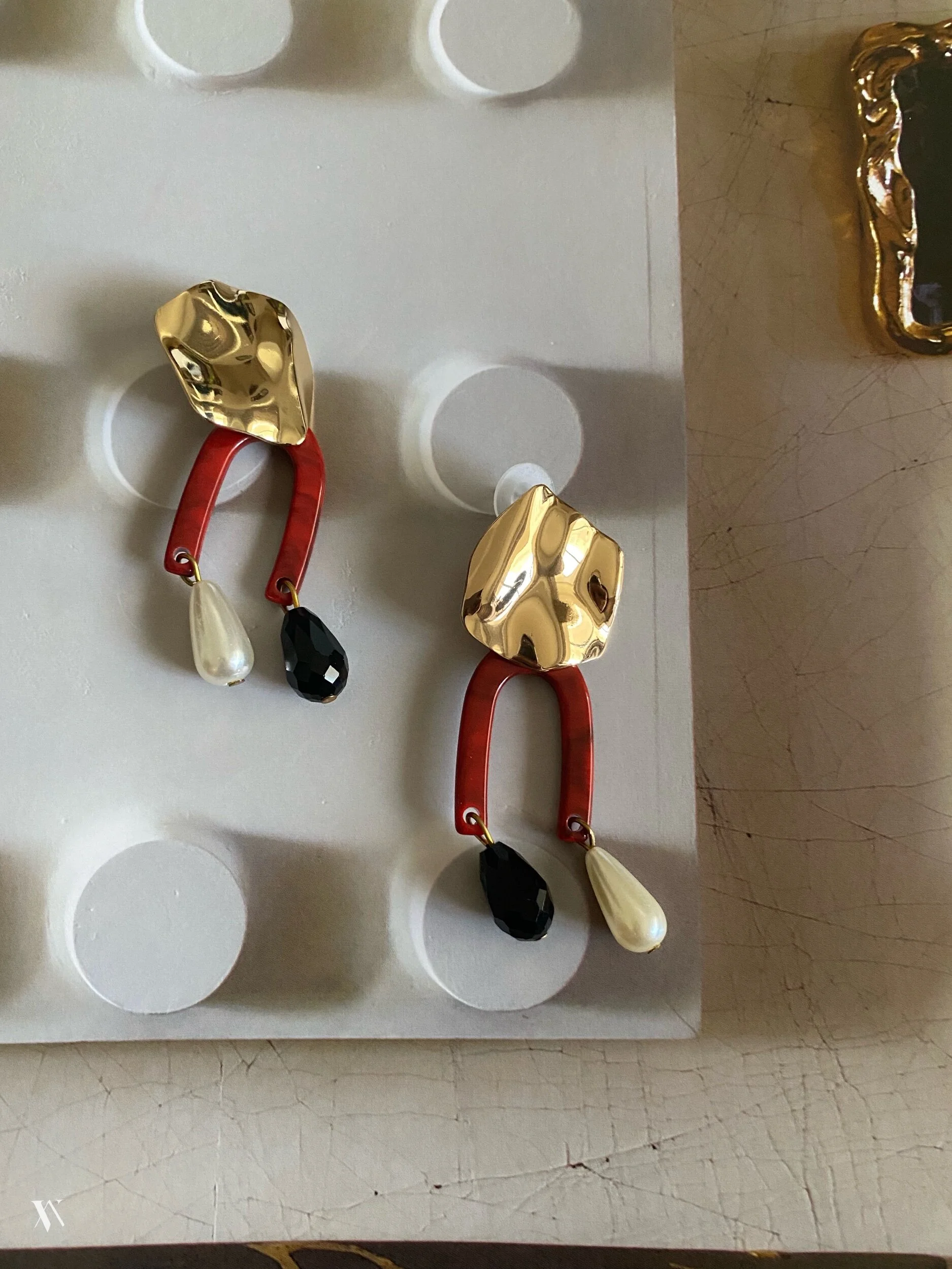 455B14E7-0EDC-4C62-8A82-723044D9F628