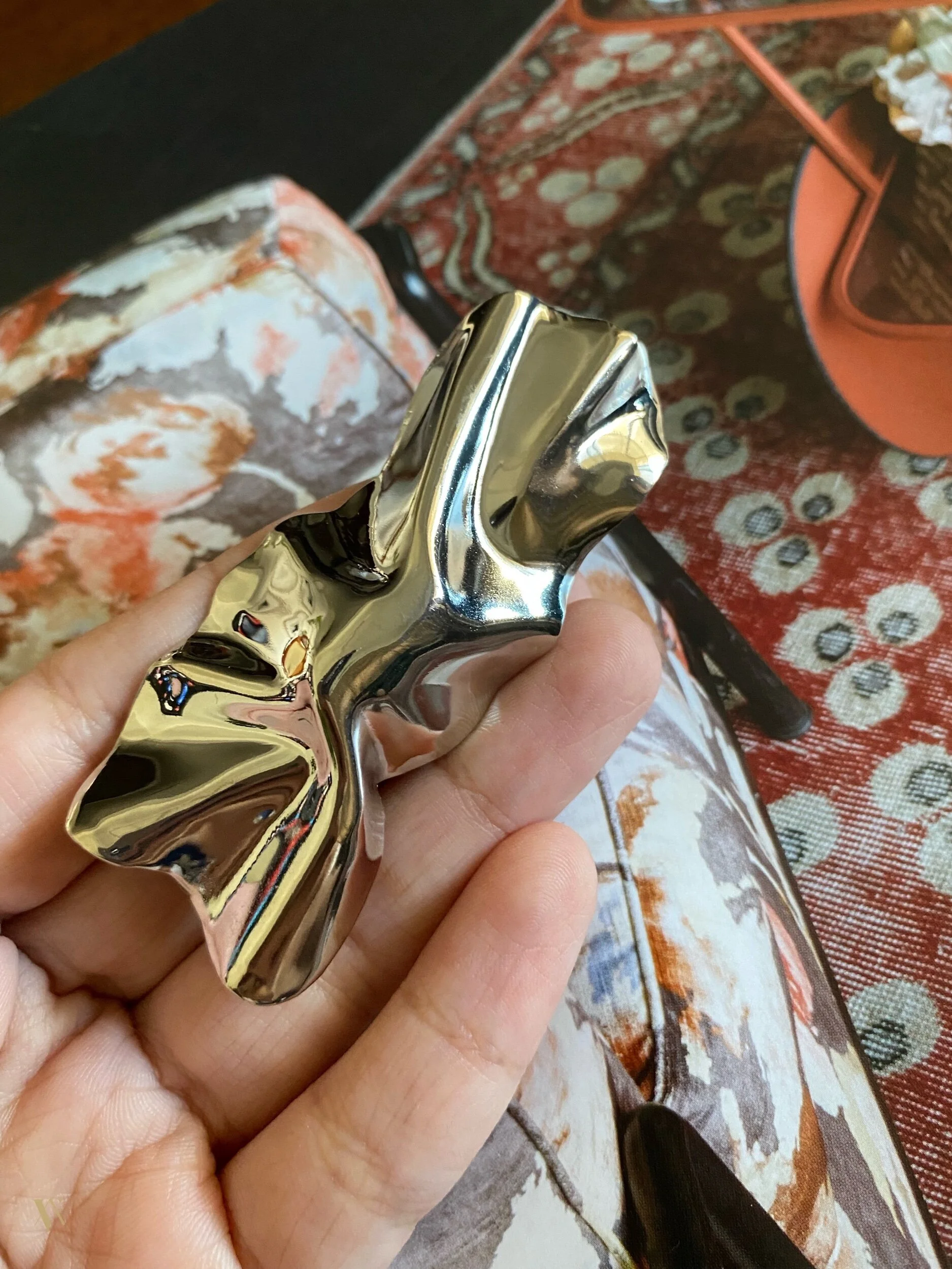 9EE7B8DE-5771-40B1-B2B6-9DFA9DD68CD5