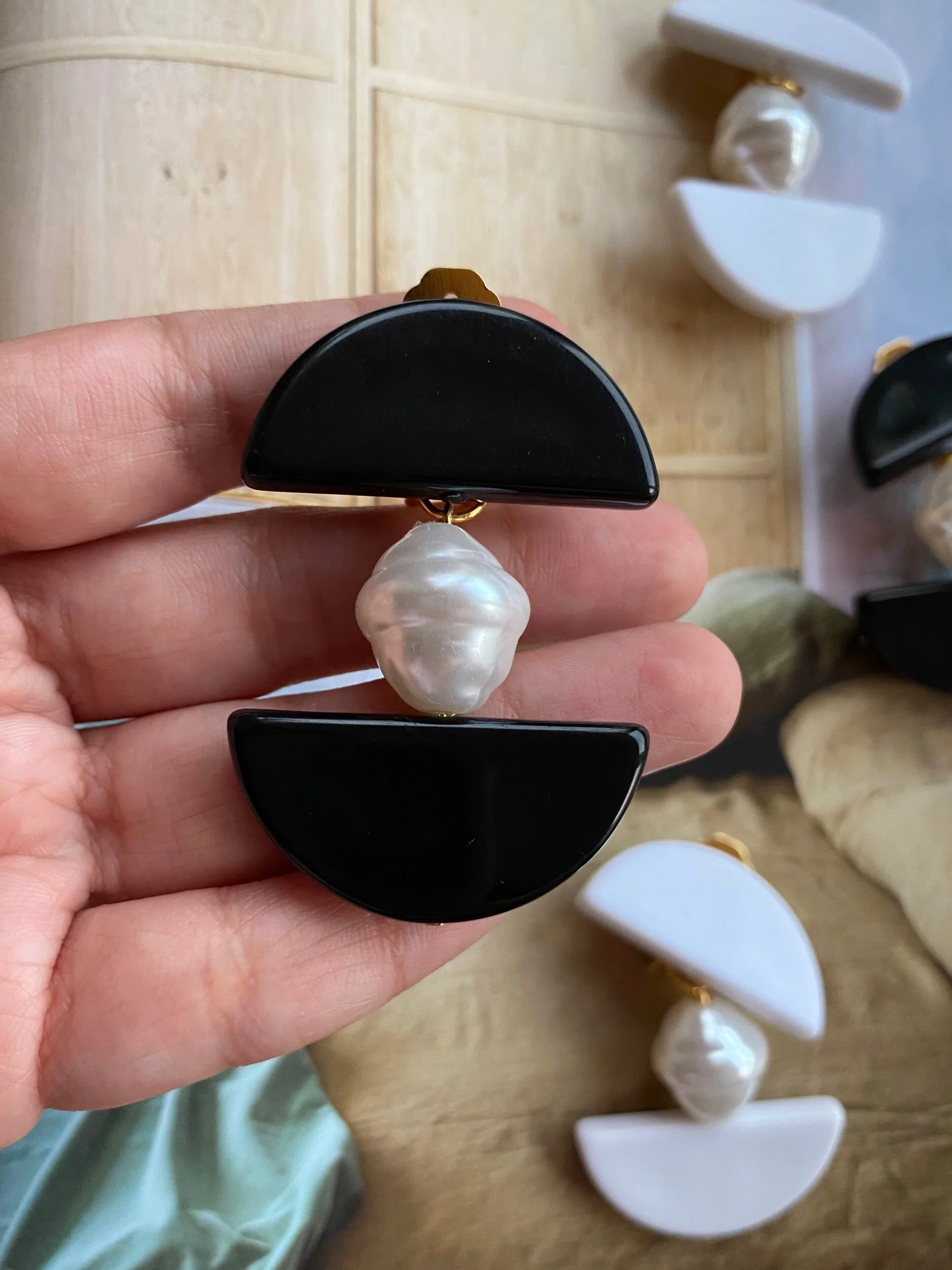 A4F41EFC-605A-4318-83B5-0391C433D599