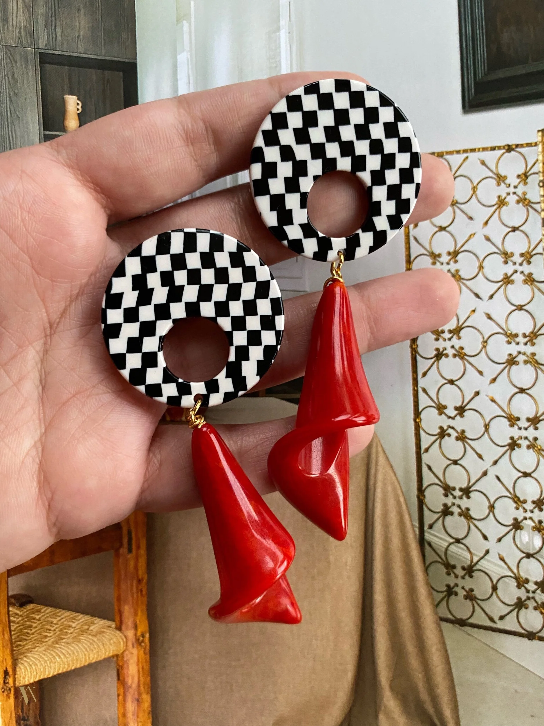 50EFA56A-CB3B-4407-B252-1F48E3CC7795