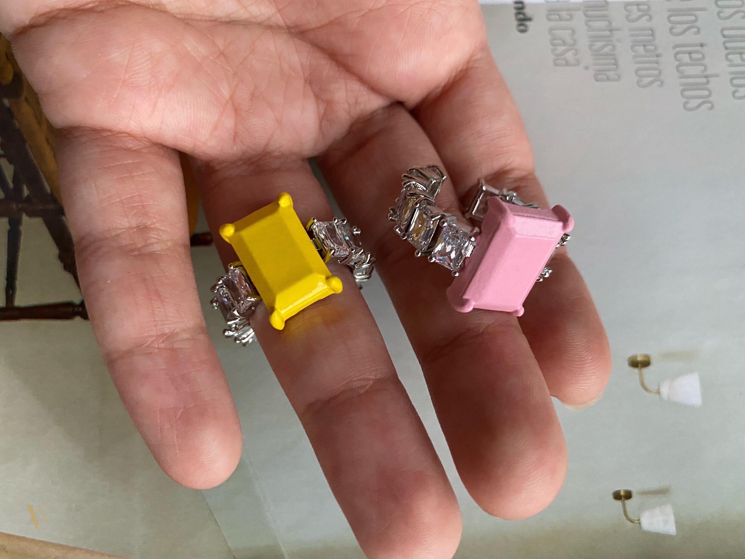 02987D59-5E43-465A-84B1-DC1082C1BB90