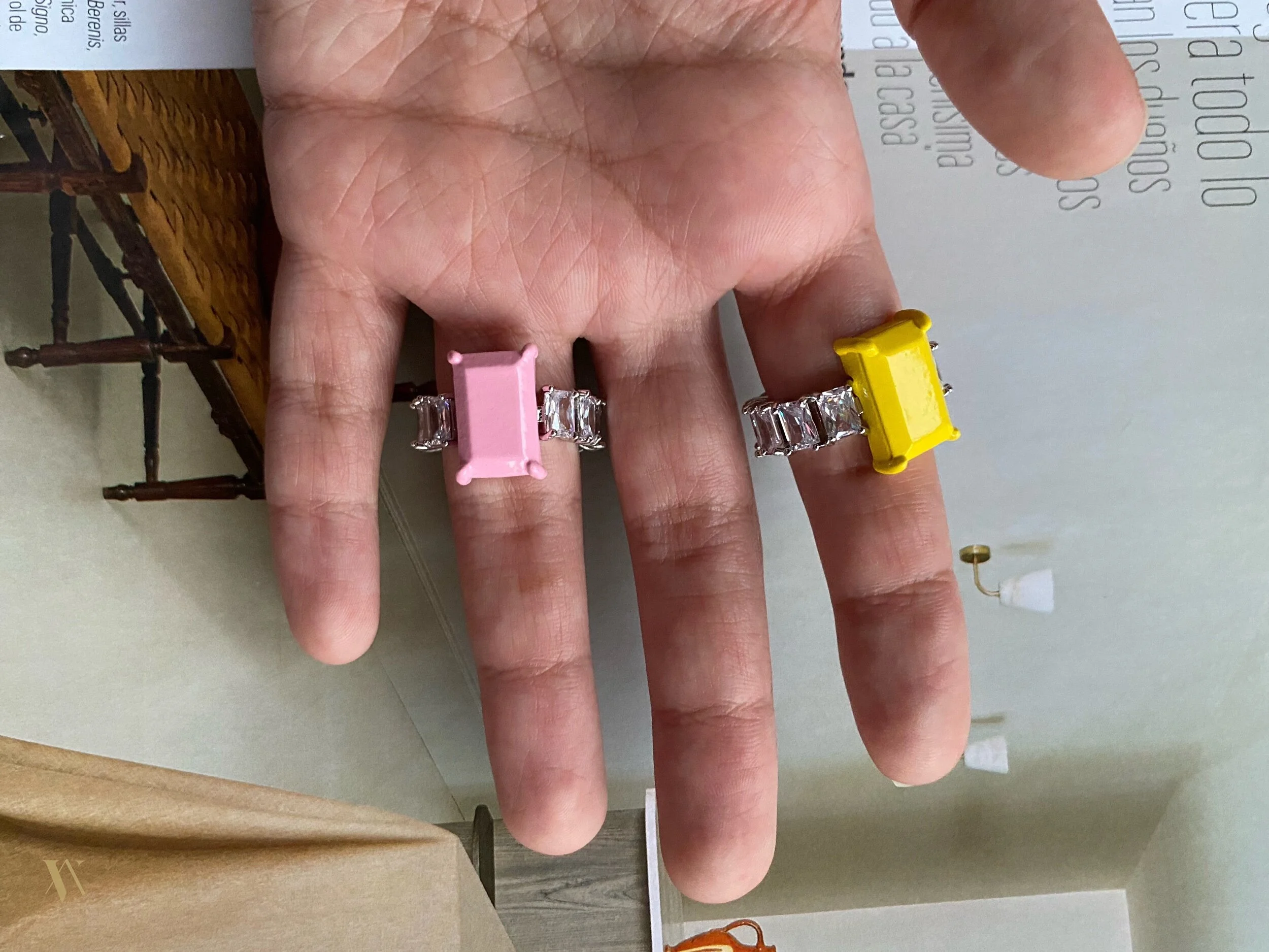 23556FFD-FFAC-4828-BDCD-54F057EC8BFB