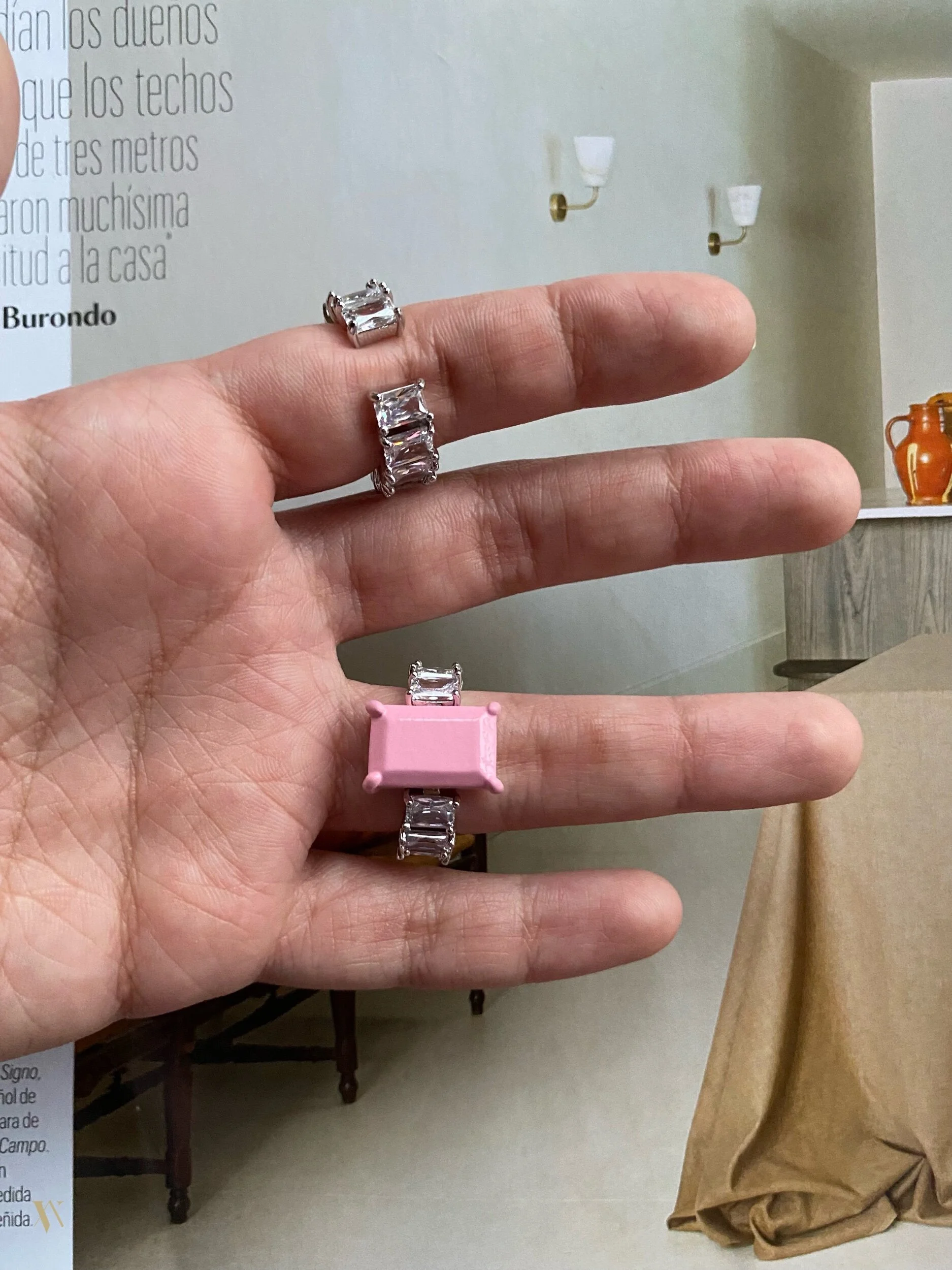 EB0681A8-1F47-452E-98EC-29FAF3ED5489