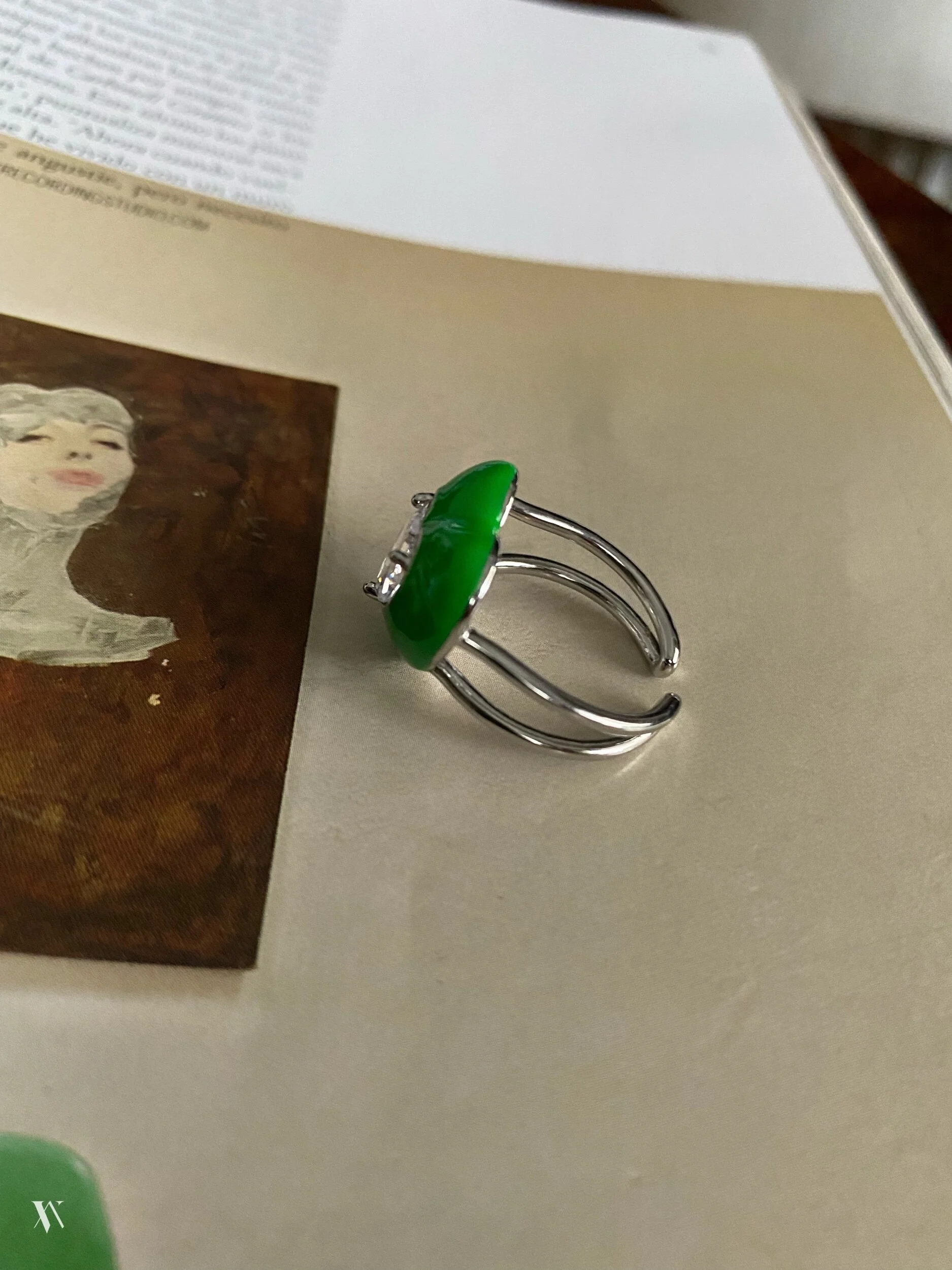 99C9F043-E0AF-443A-BC5A-91A8D5FDA5EF