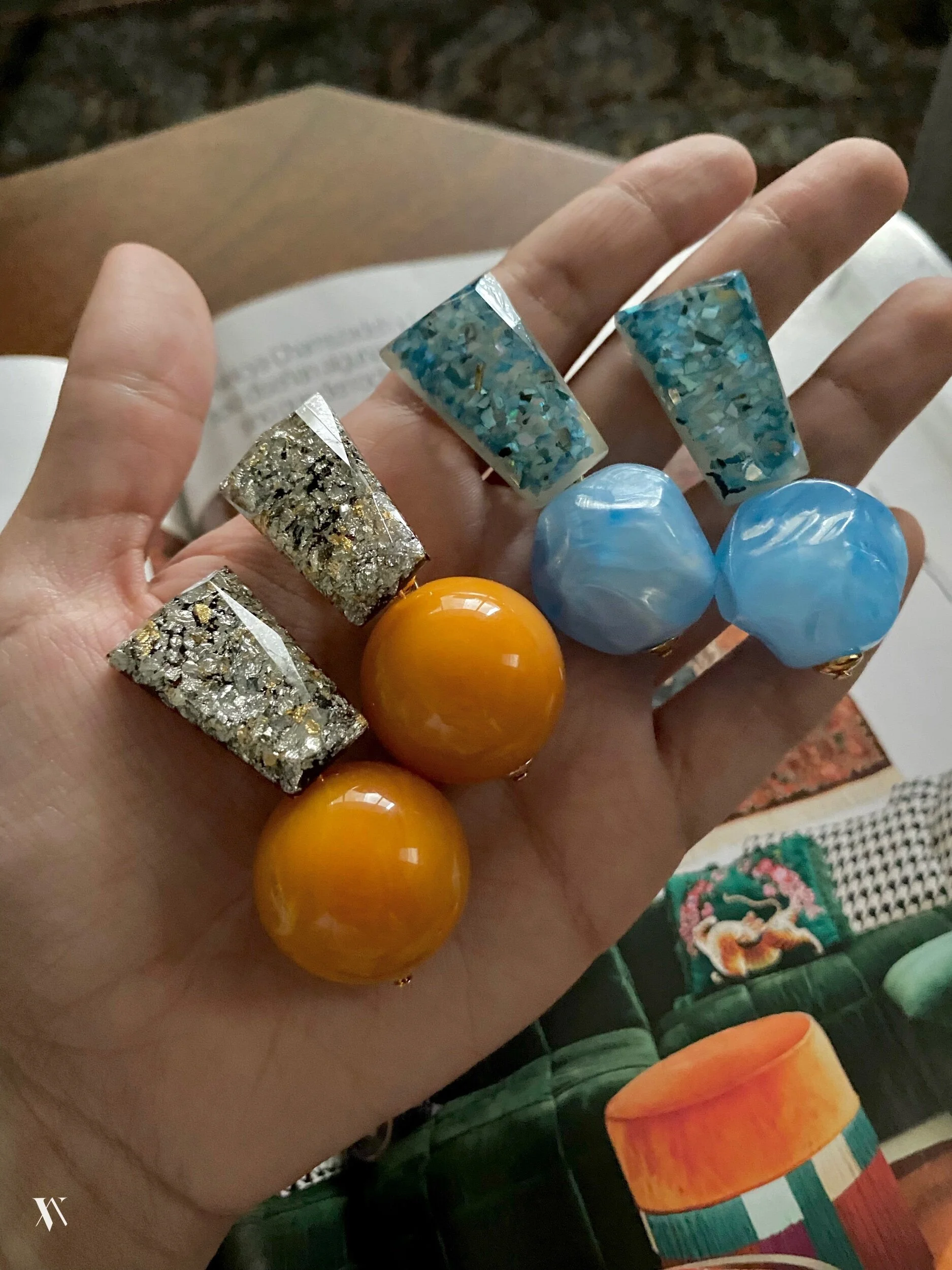 8698C777-70B2-4933-97E4-BD2AD7DC5B51