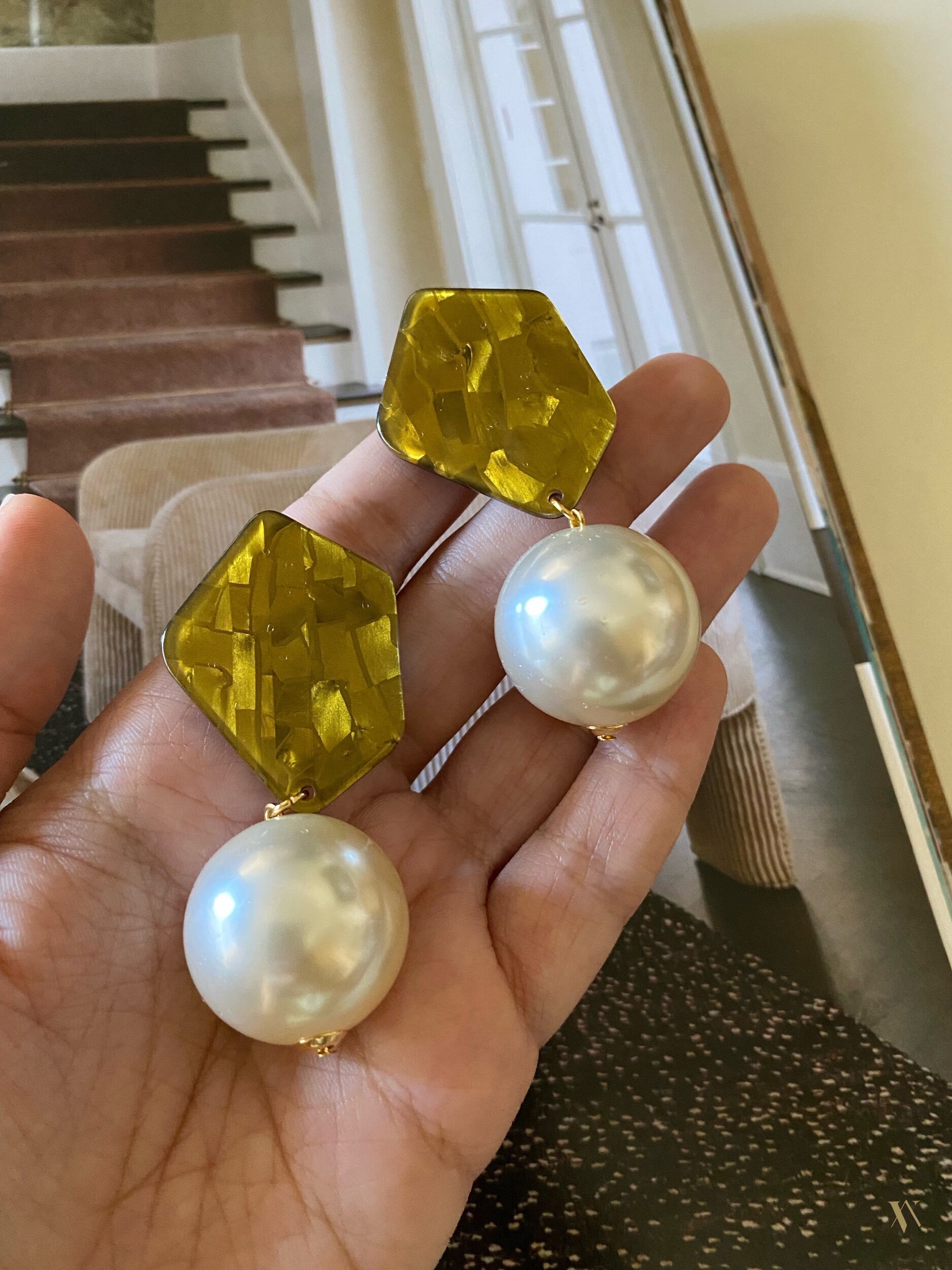 12234780-C6B3-48A8-B3A5-1A440B60F777