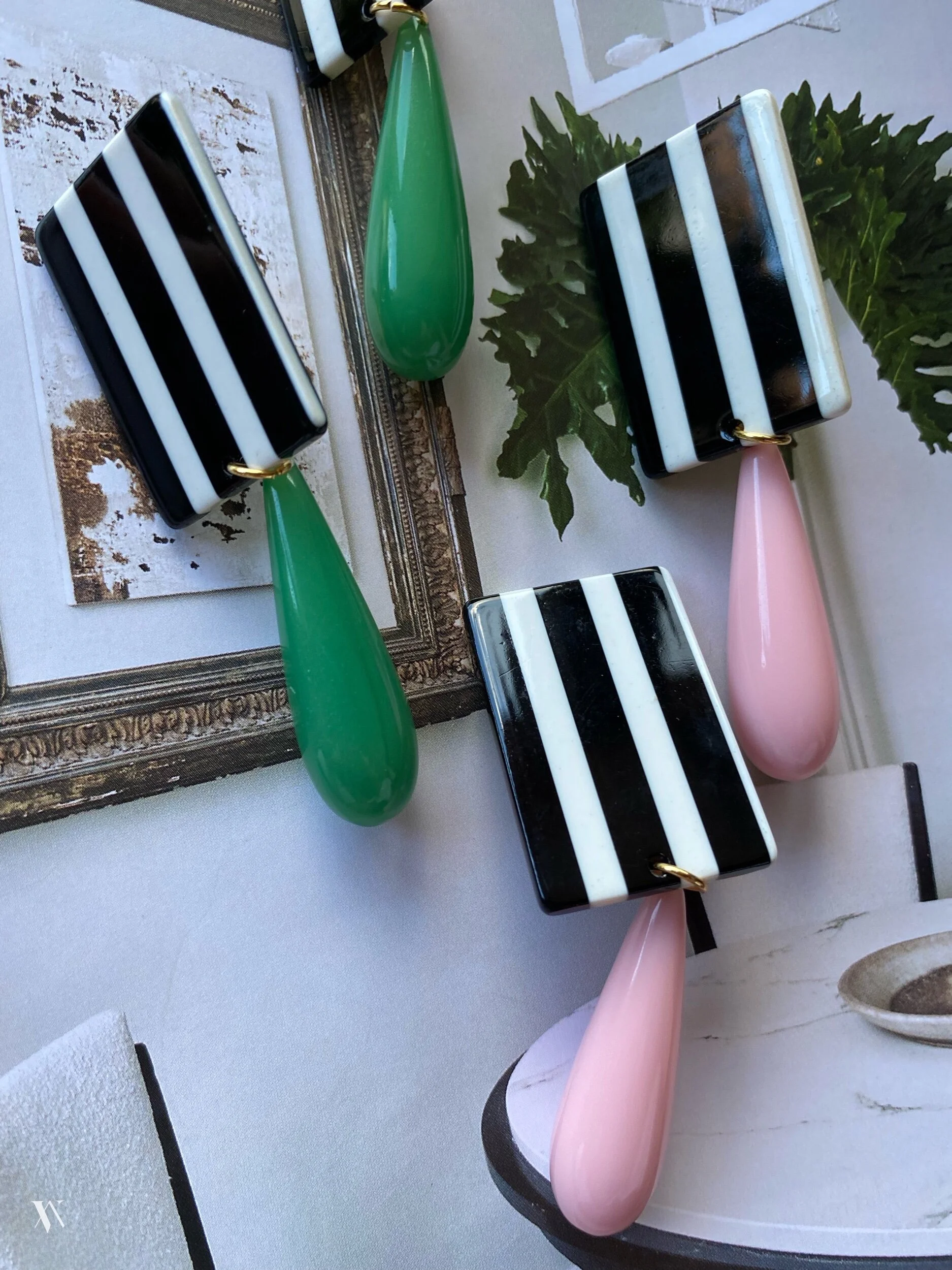 1D7F483B-FA80-4896-8AB6-650015D8E33B