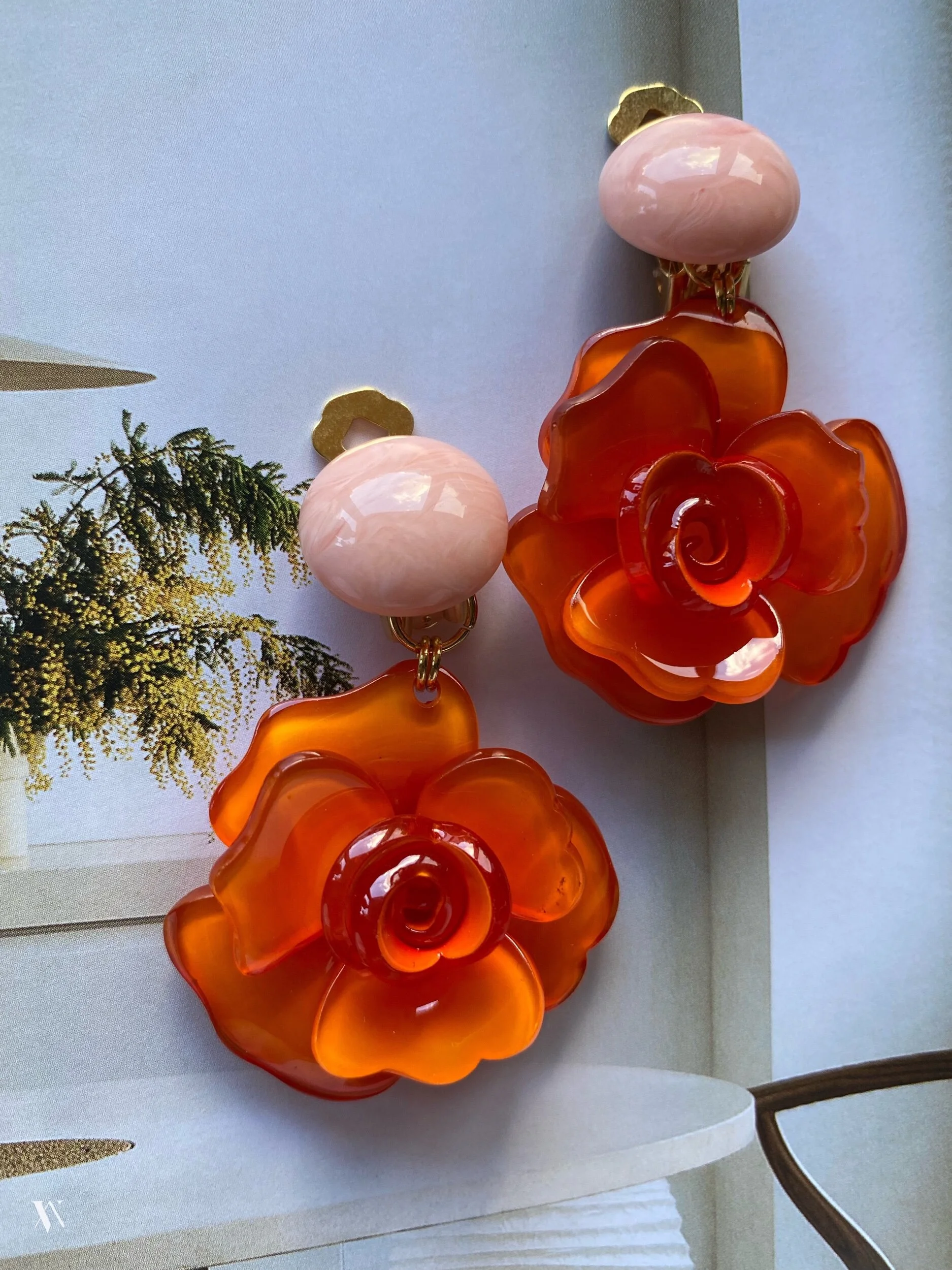 C0B0E3F8-9EA8-4AFA-859A-36691CDB6327