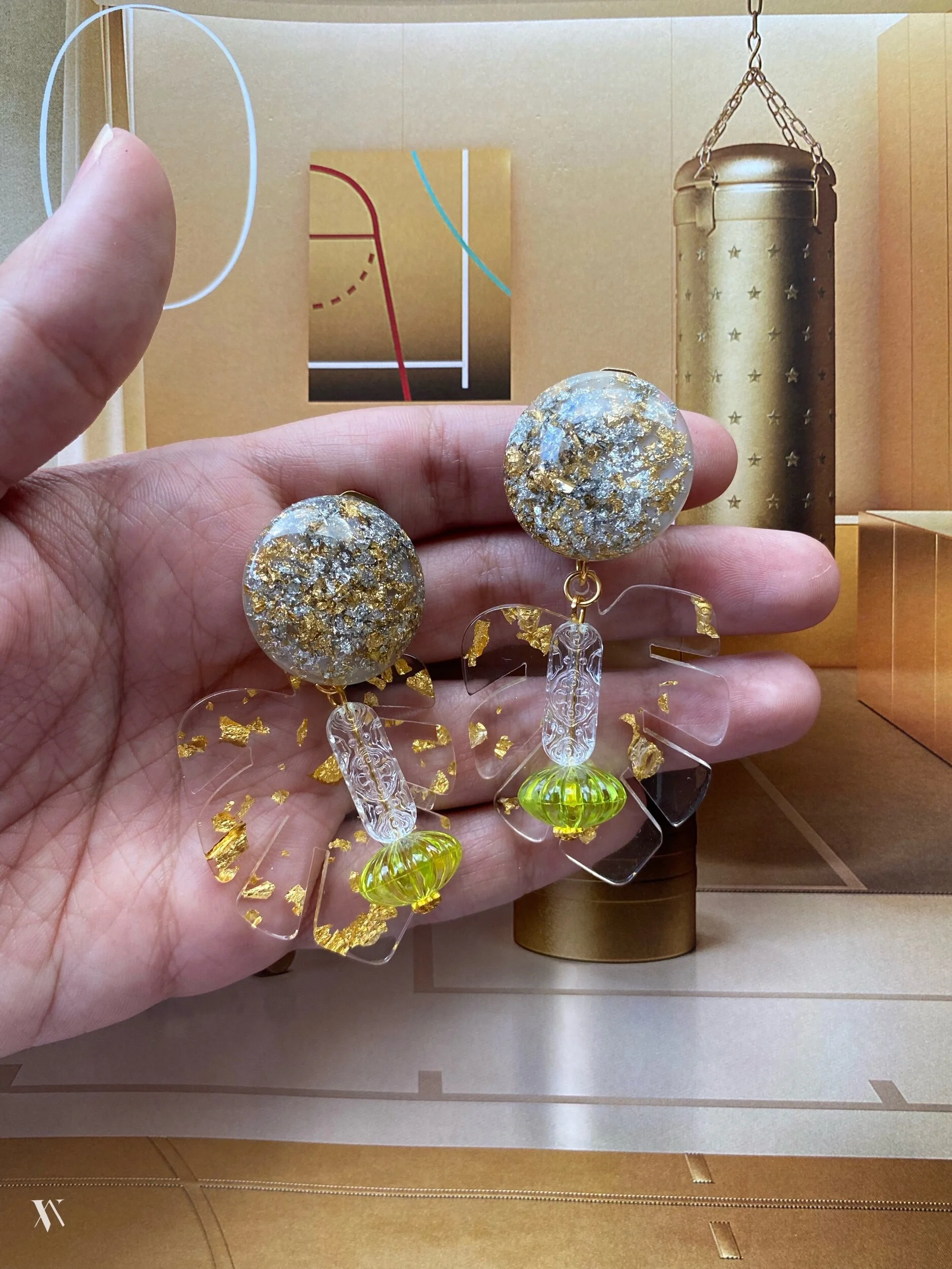 BB5CFD52-1200-4CDA-81D2-30B65F95CEA8