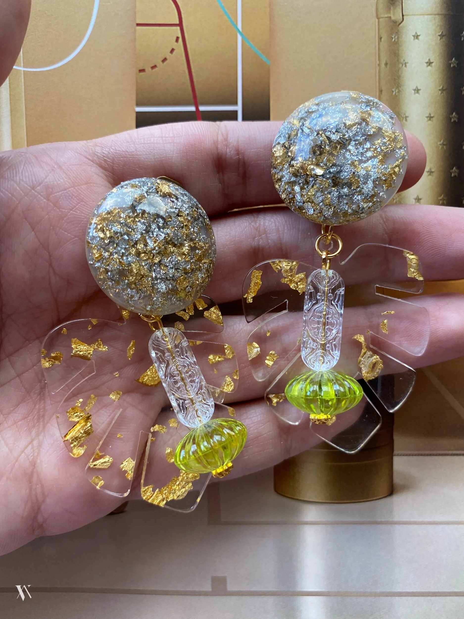 8E885808-B334-4B13-B057-8B11DAA028D8