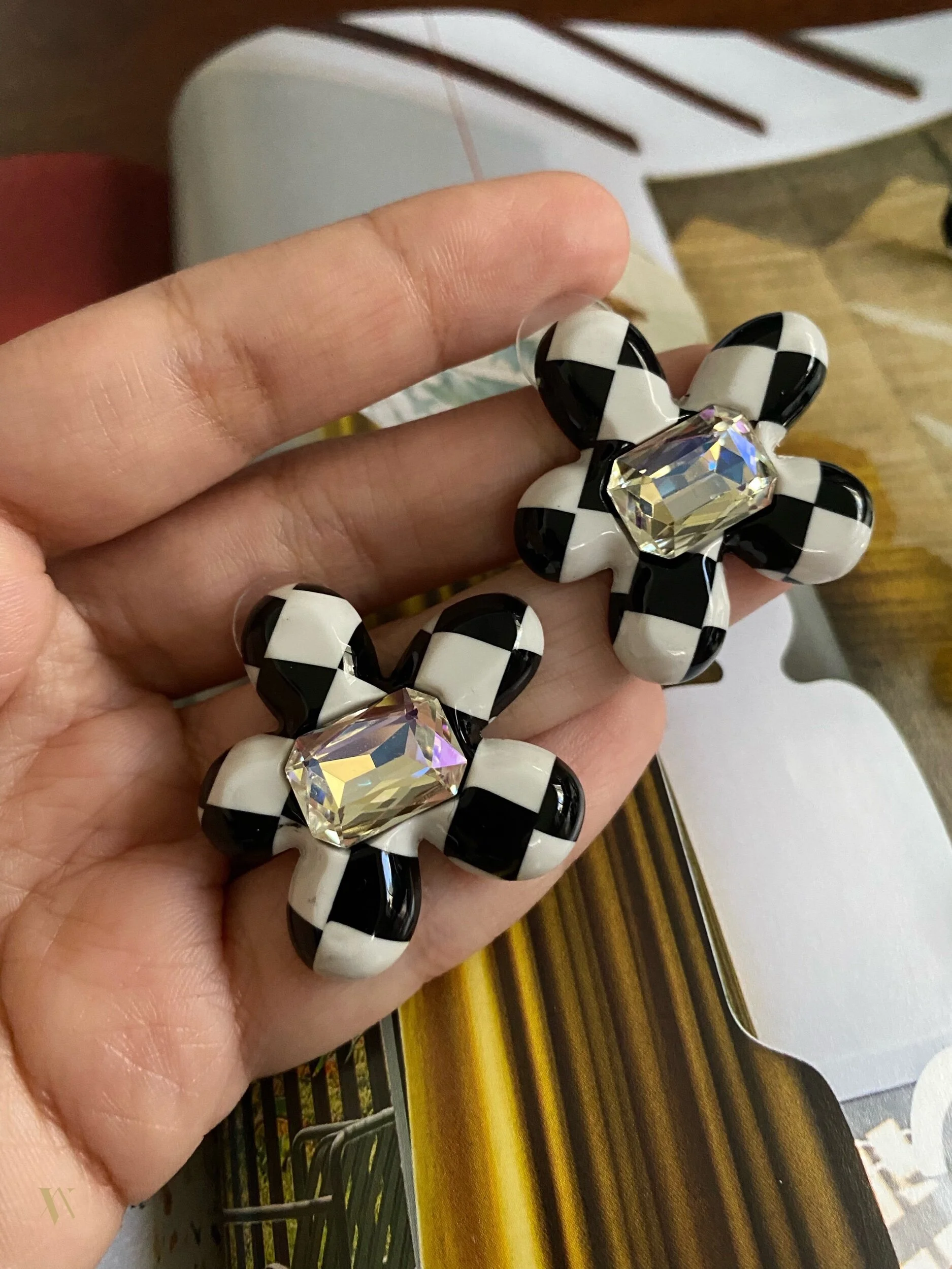 385F3E88-A498-44A0-98F8-56ECCA8D210C