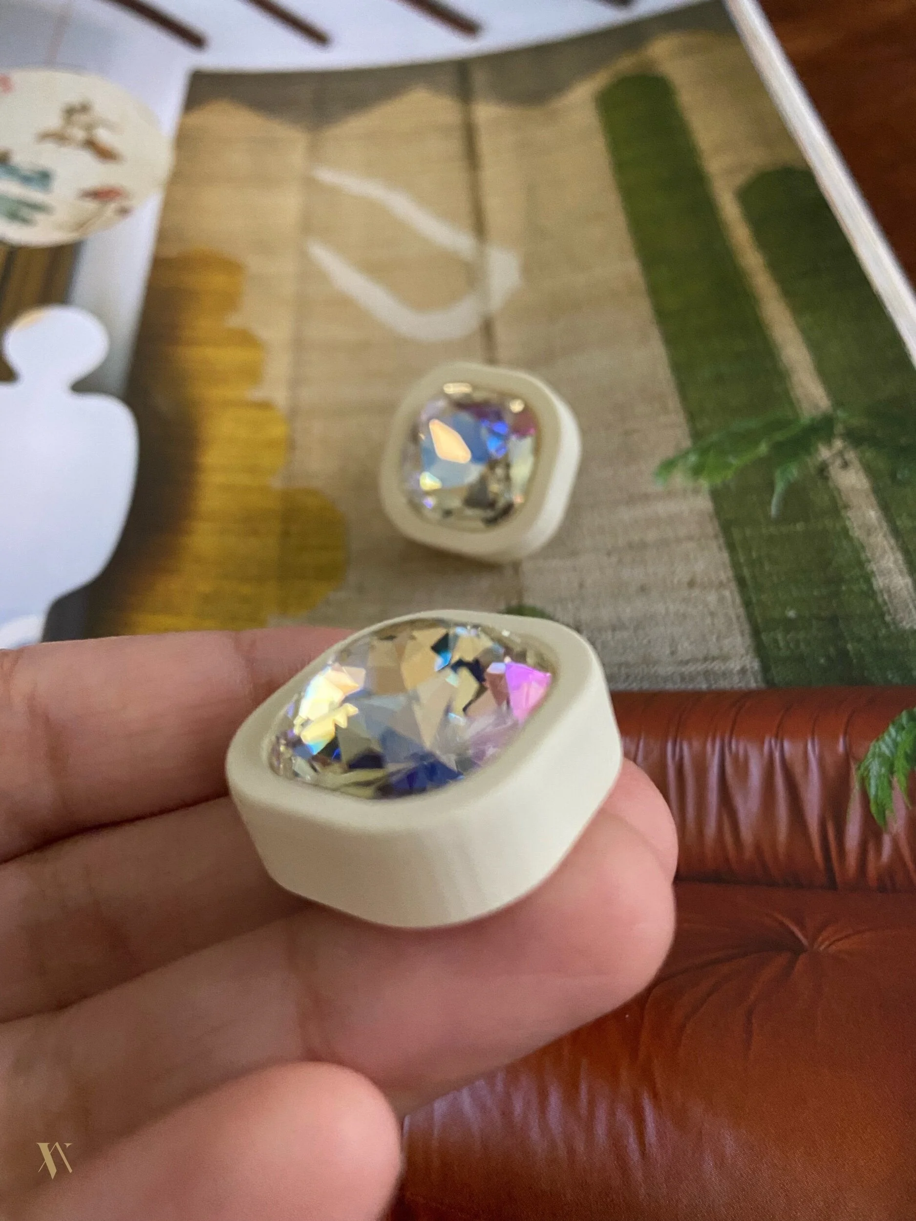 71569196-8145-42D5-B407-C6825E095ABC