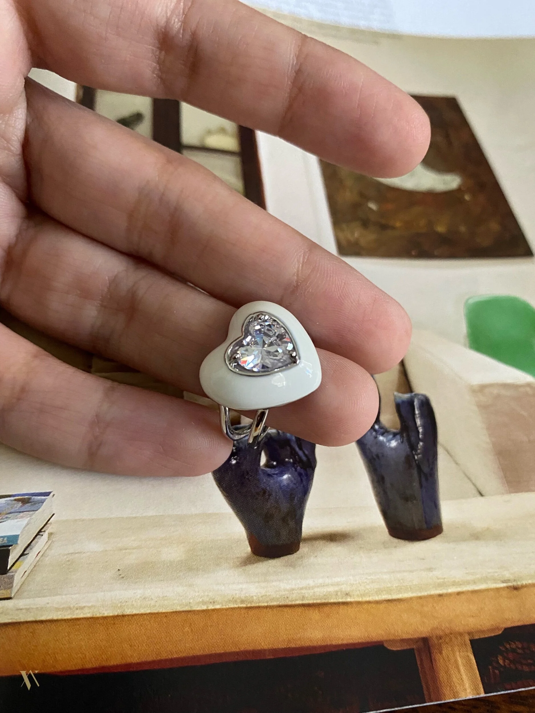 BE751544-F33C-4624-8EB1-379CE40F1196