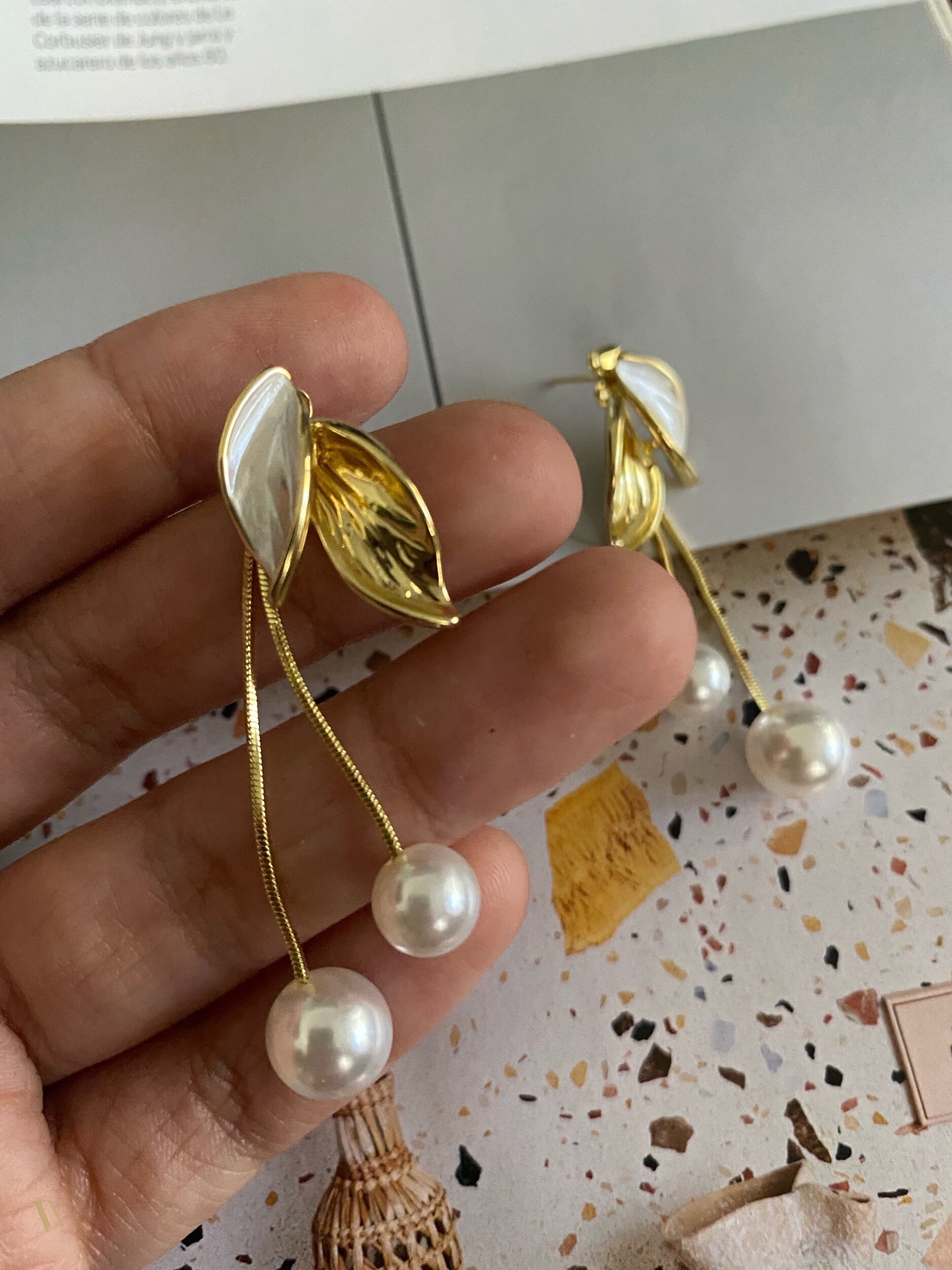 27F2CD44-6E04-4A60-8423-2D209EEA6E8A