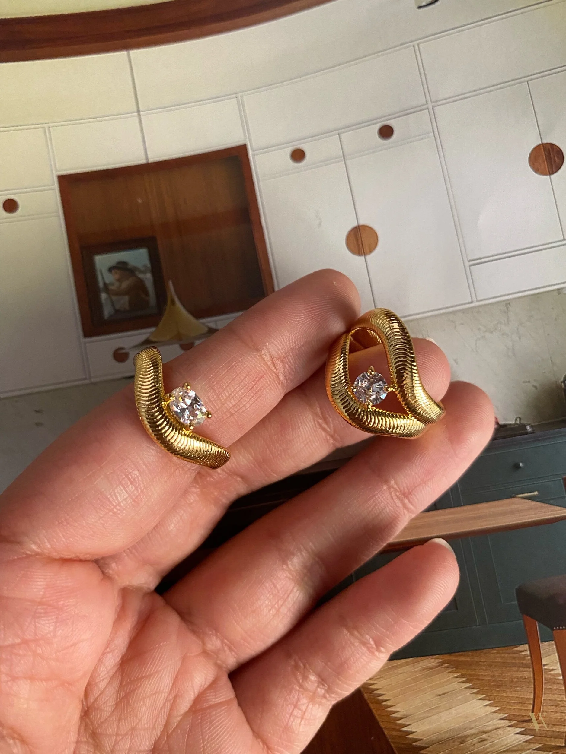 01C04DBC-A5D7-4BF2-8F14-8003910708A6