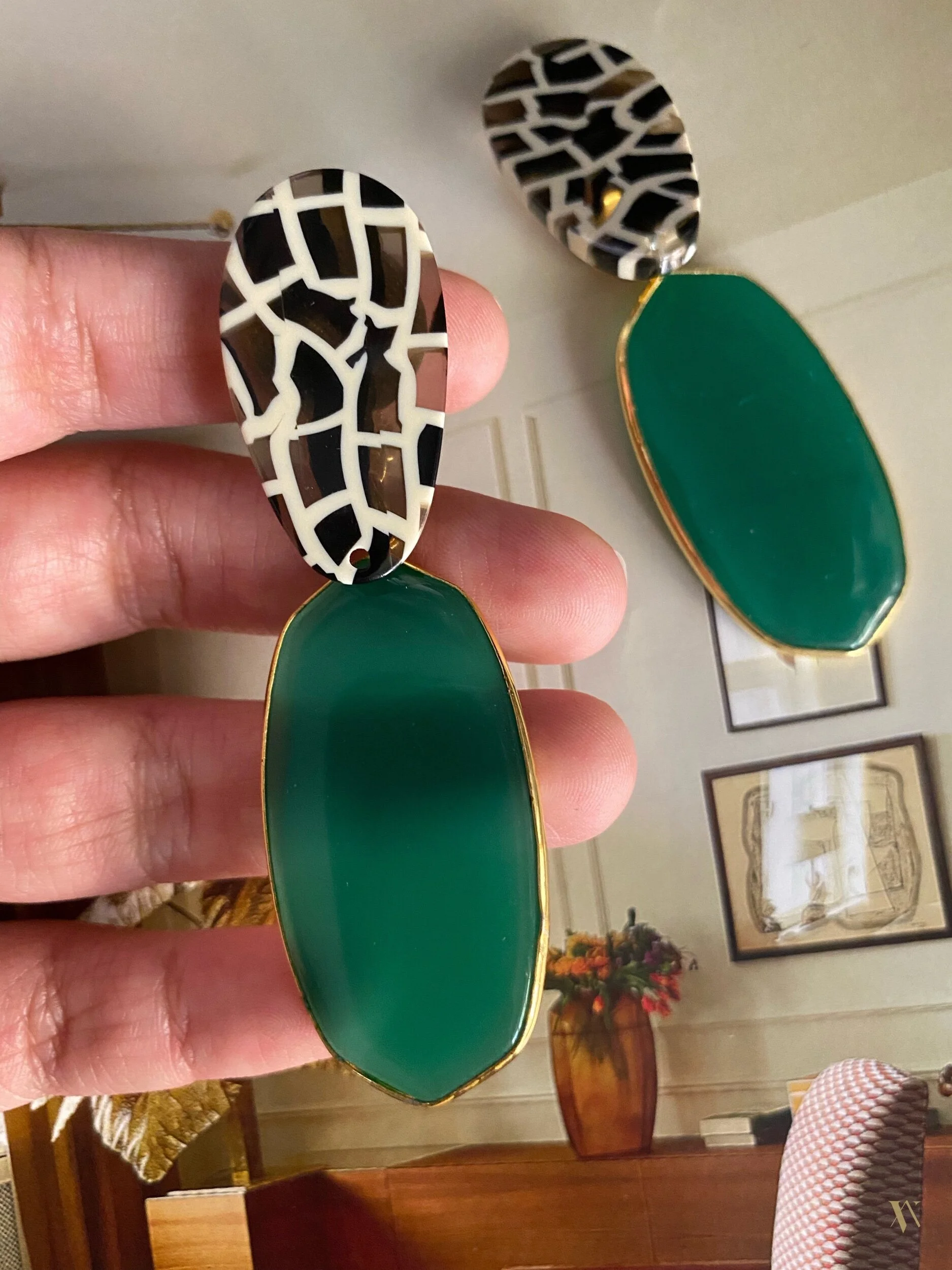 57F6420B-2D41-46EC-A0AE-B9ACCE0A479F