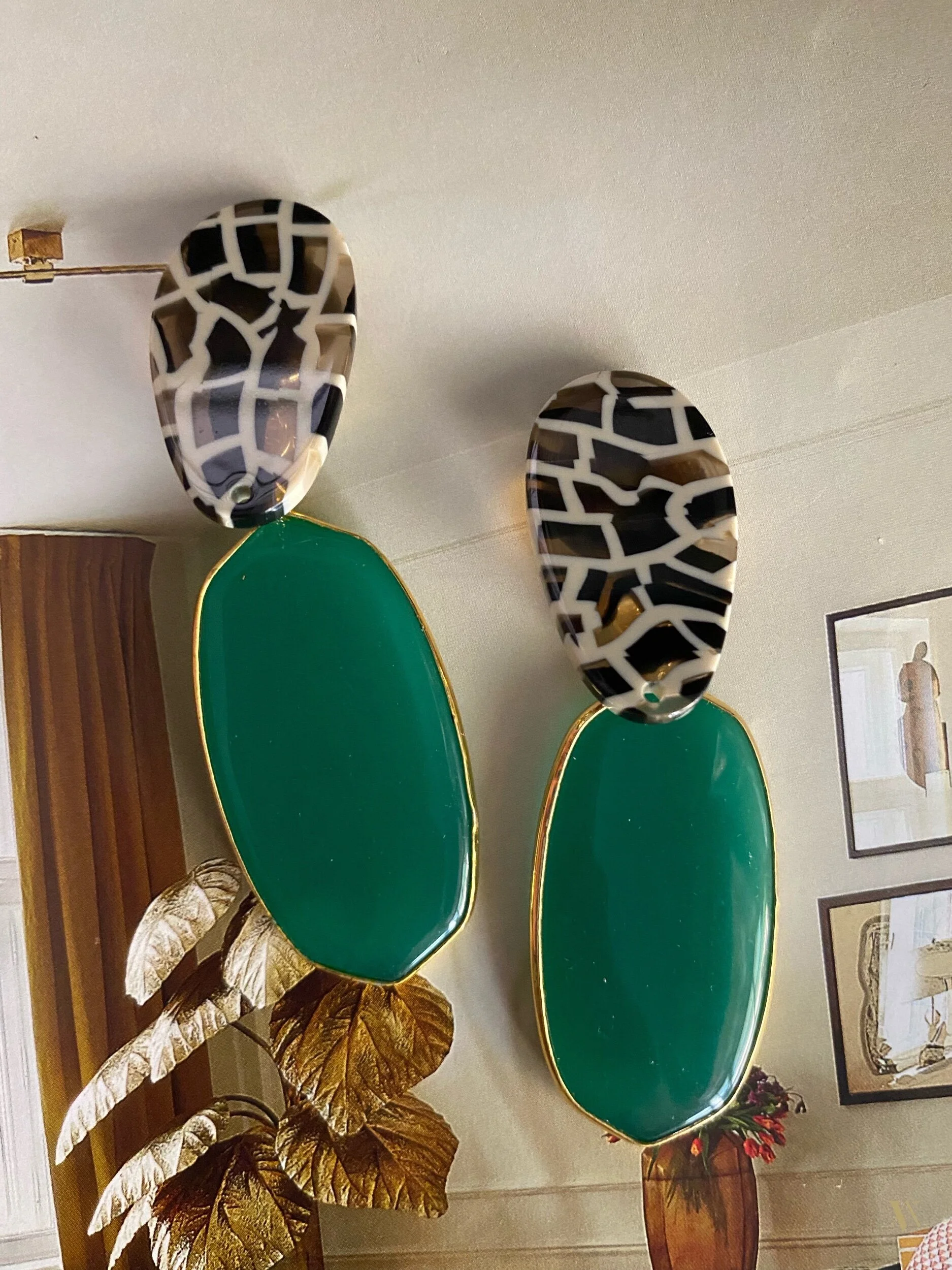 E038DF71-303F-4441-A9BC-9E463F301716