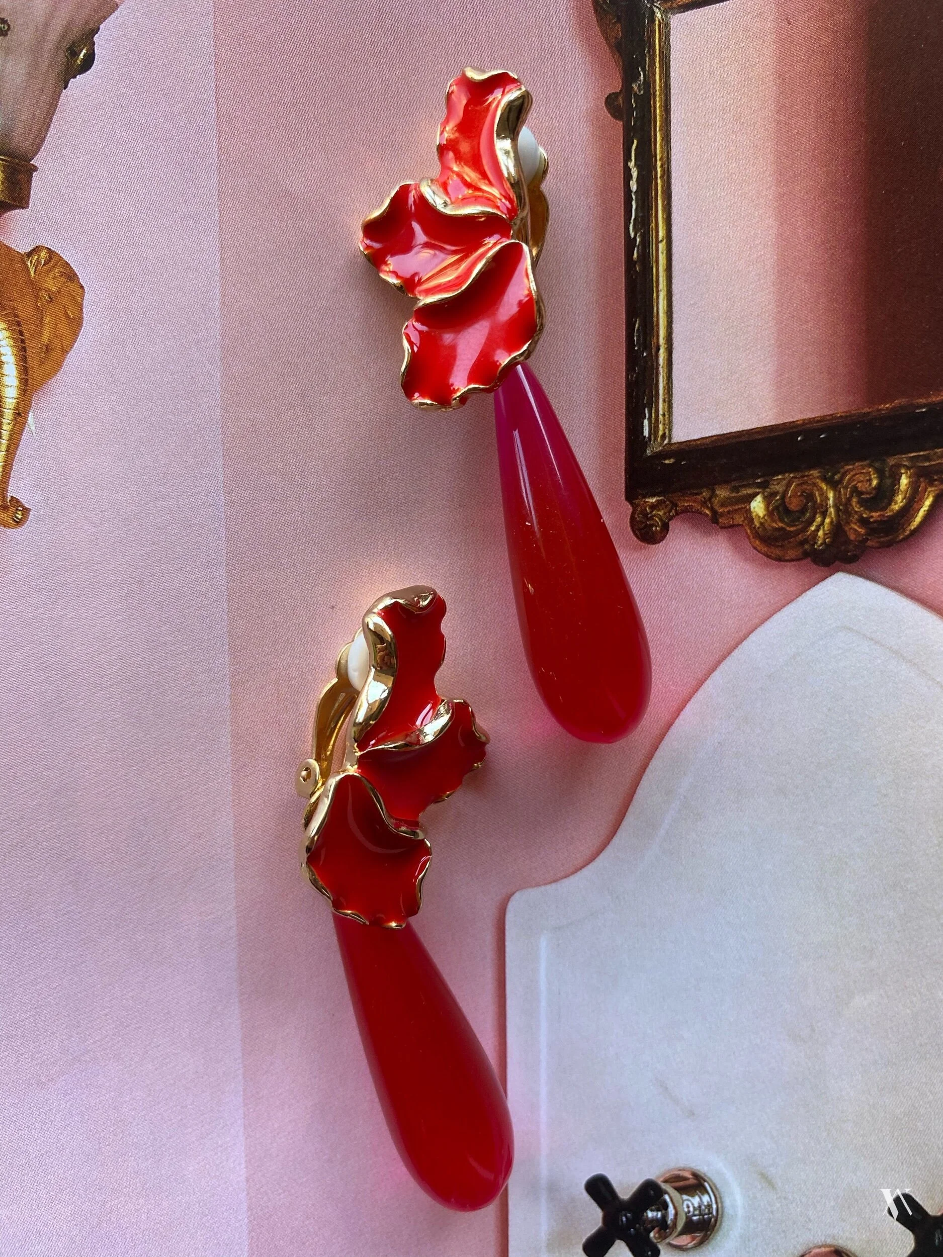 CA8085B7-DE65-4981-A9EB-0CE4ACFCC15F