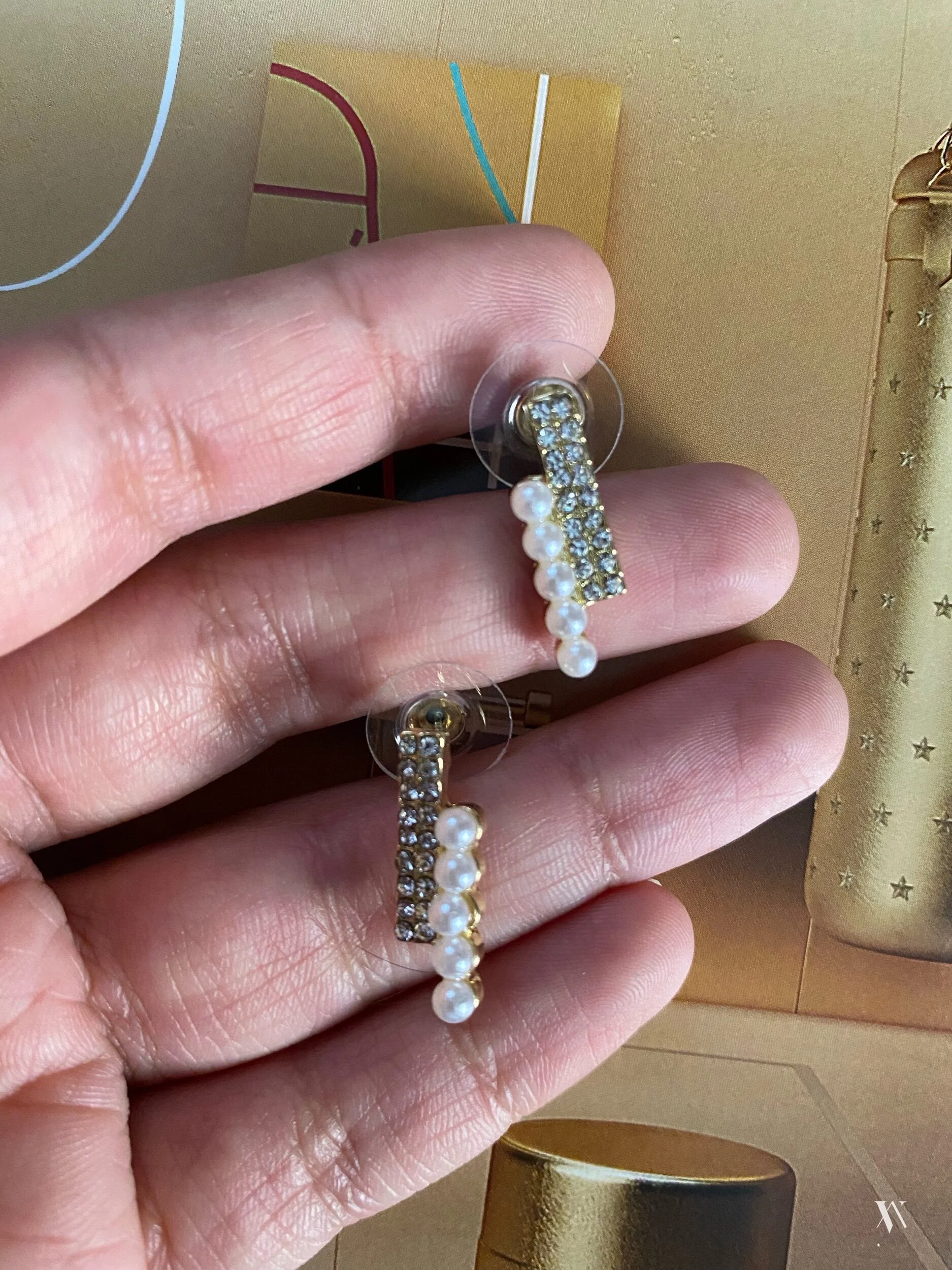 D2A8EA3D-0F5A-483F-98D7-2C09662940BC