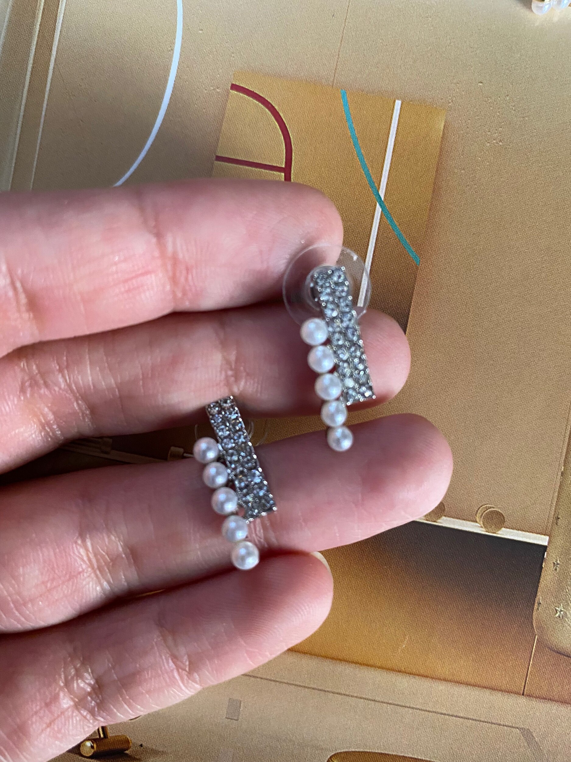 B6889AA3-198F-4EFD-B143-424C7B38B3C1