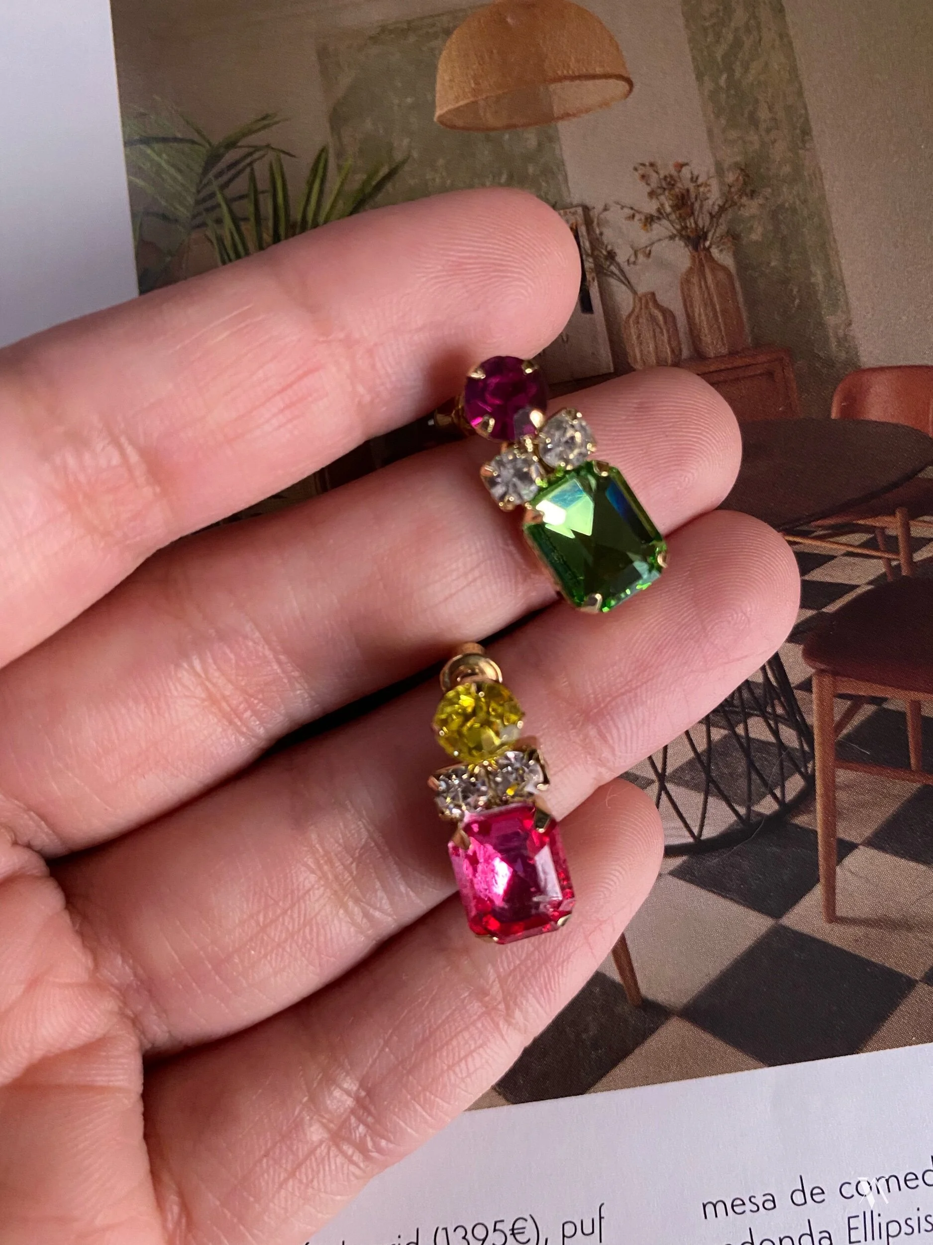 F7E89A88-7BF8-4695-85C2-2805CAA7C334