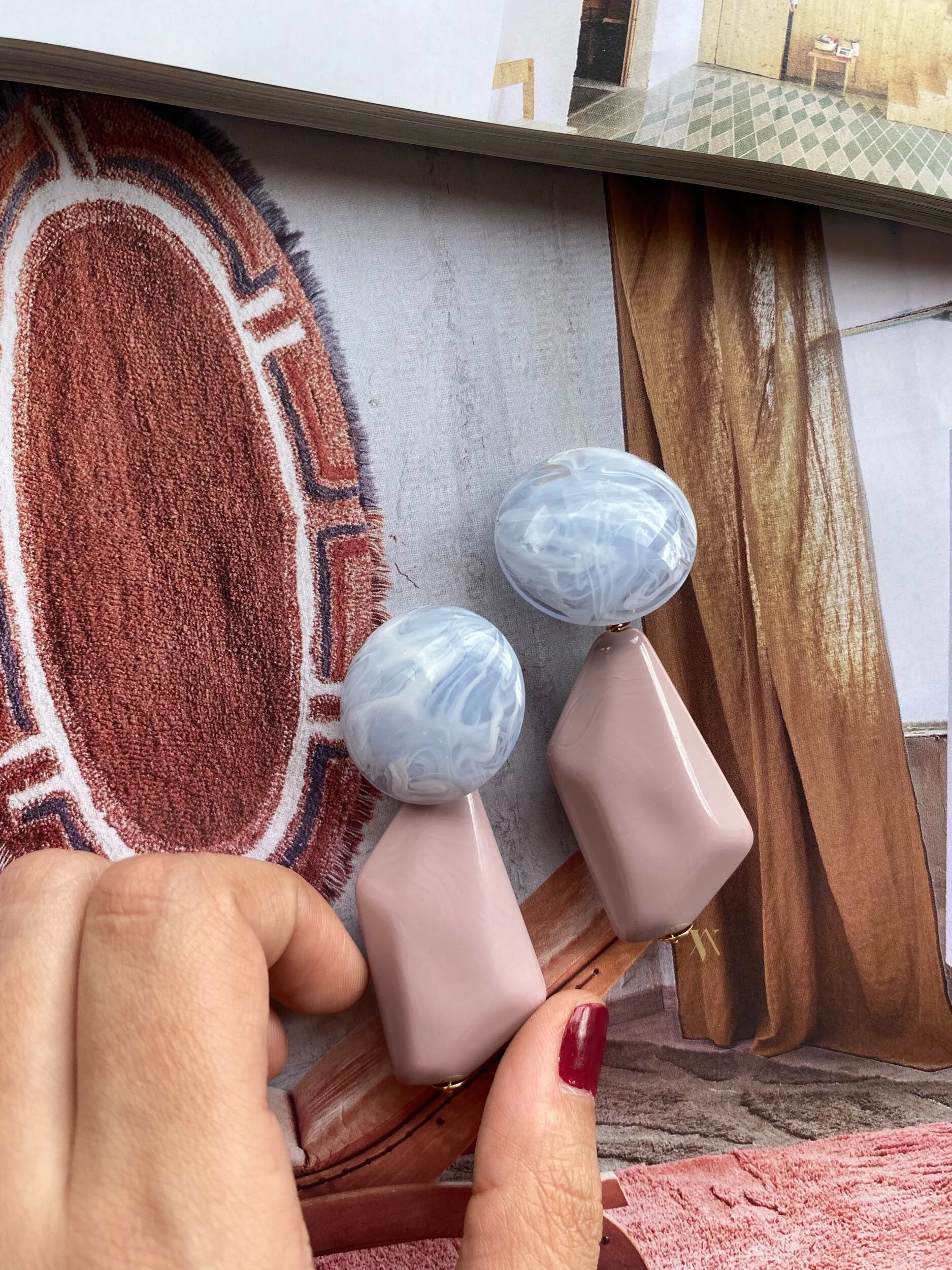 BB93C916-5C4B-4D95-A68C-BD13B9EAFAA5