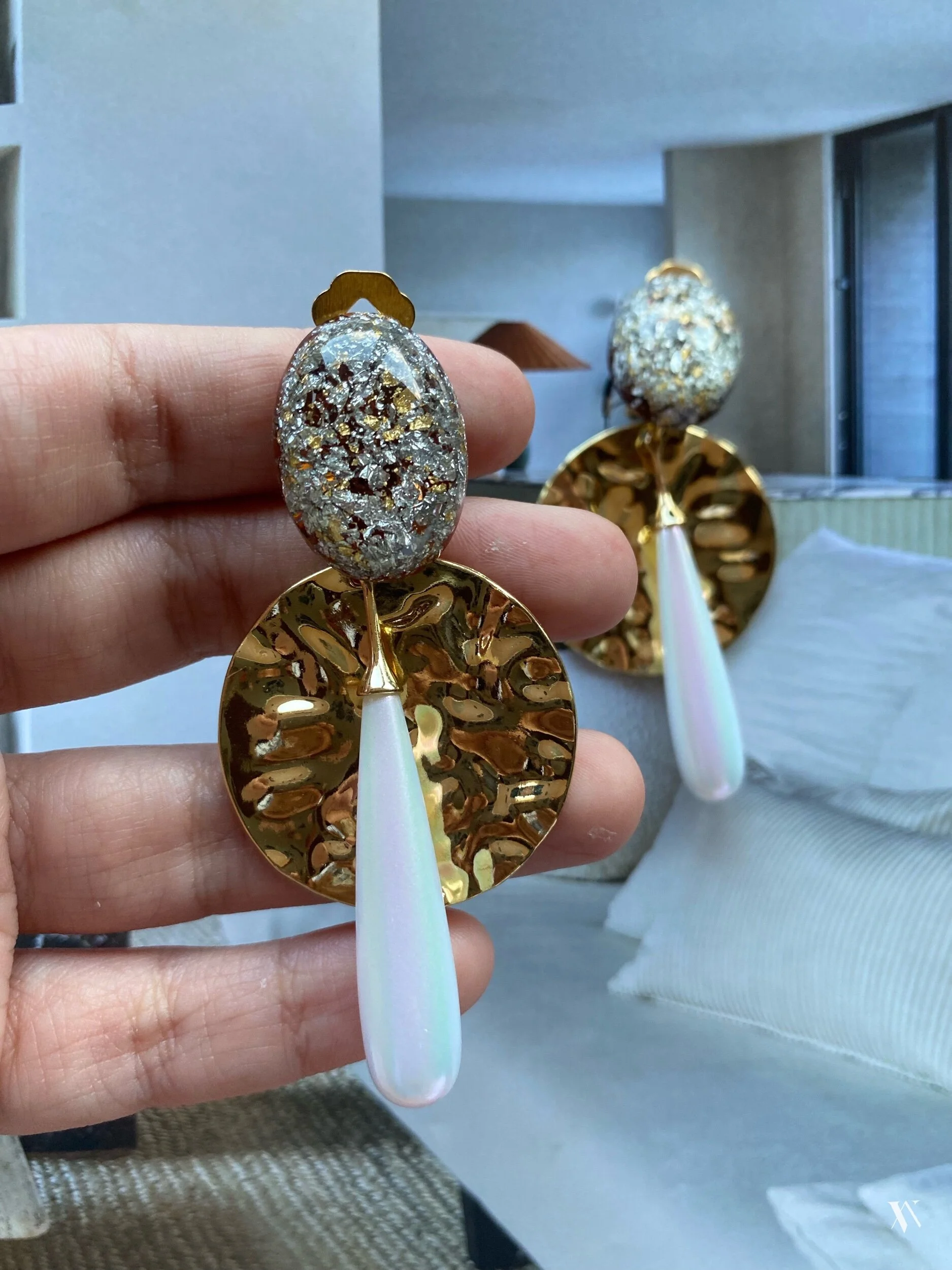 2A2B6BD4-354E-4970-94F9-B2B57A04E267