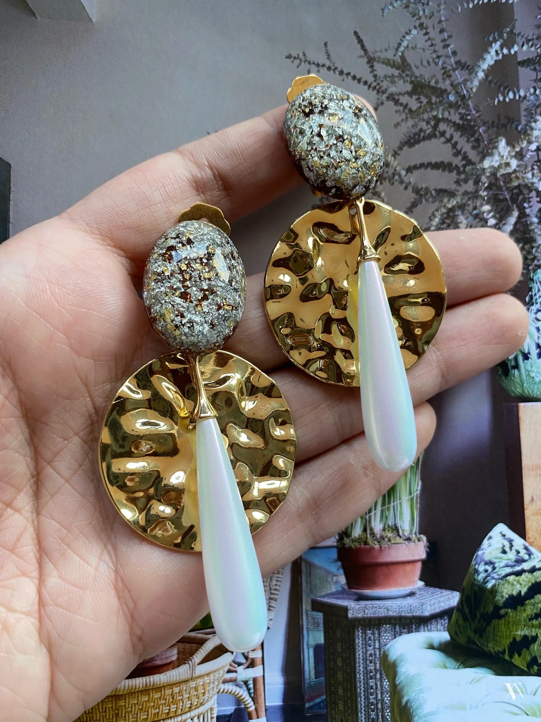 3DCA9C94-0D5C-44B8-8748-9F9AF9228065