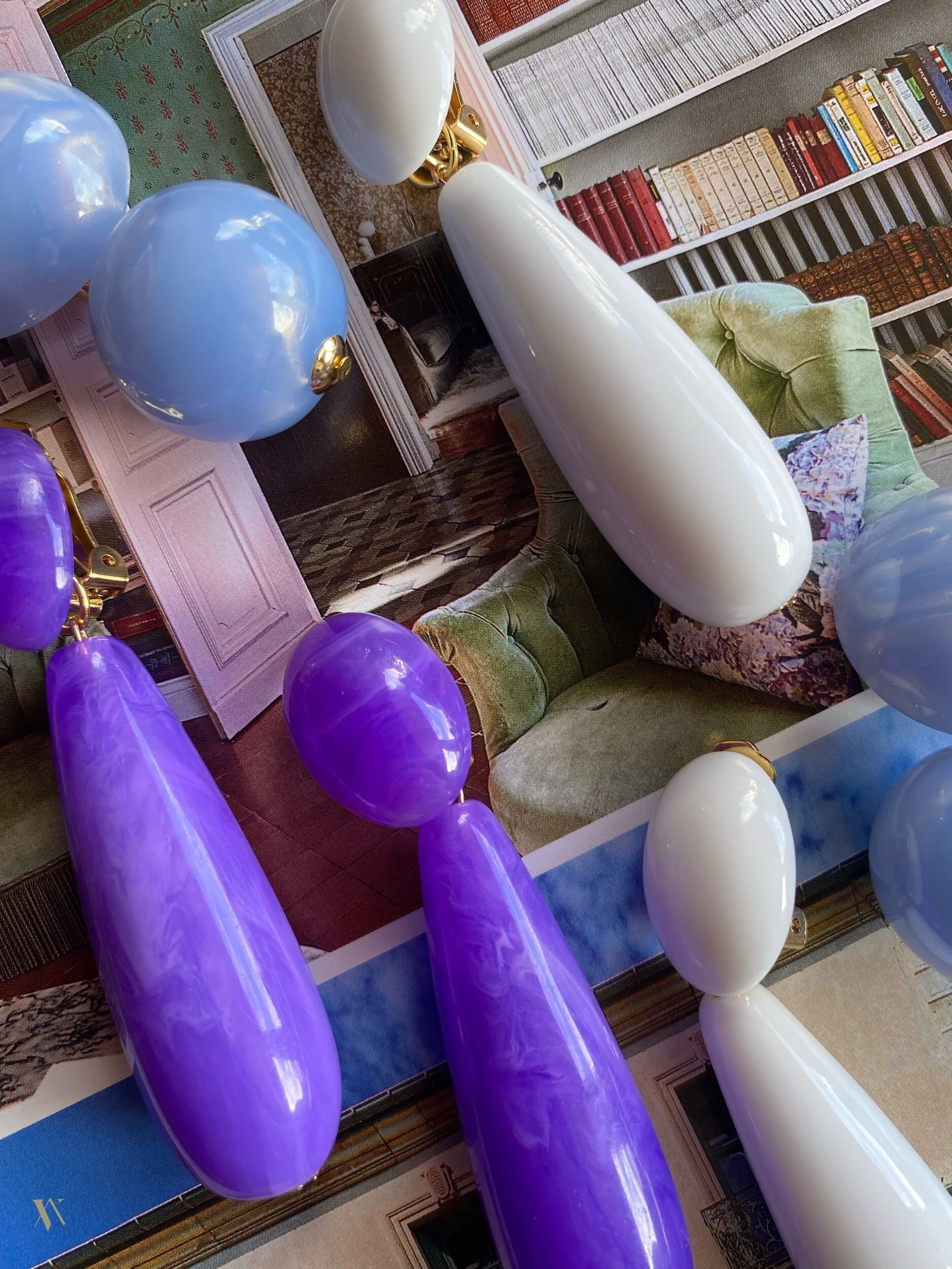 E6D8123A-0EA3-47E5-BF5D-B639F18462C1