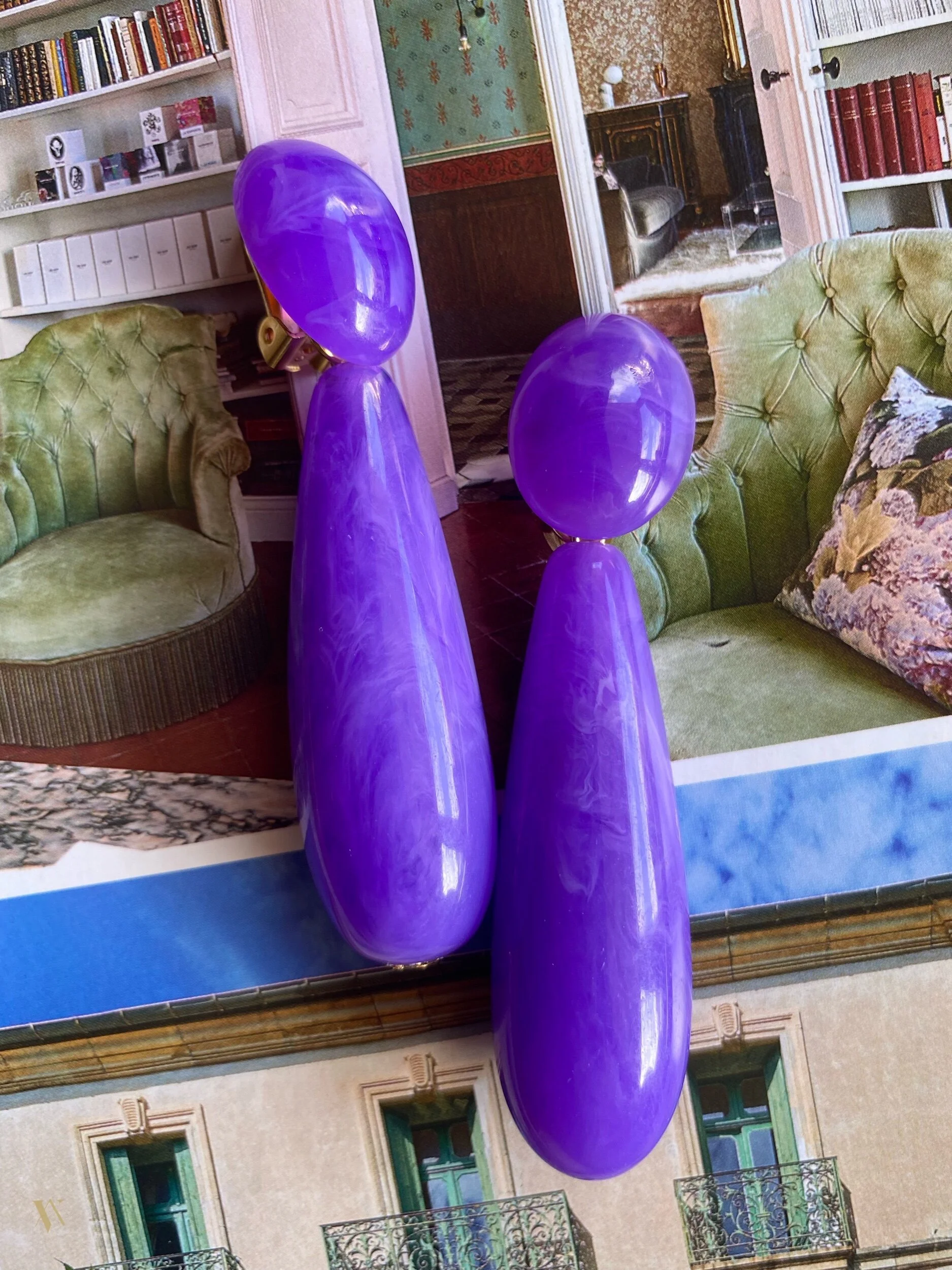 1BD32AF7-4694-4D86-8F7F-F72B2E81C7BD