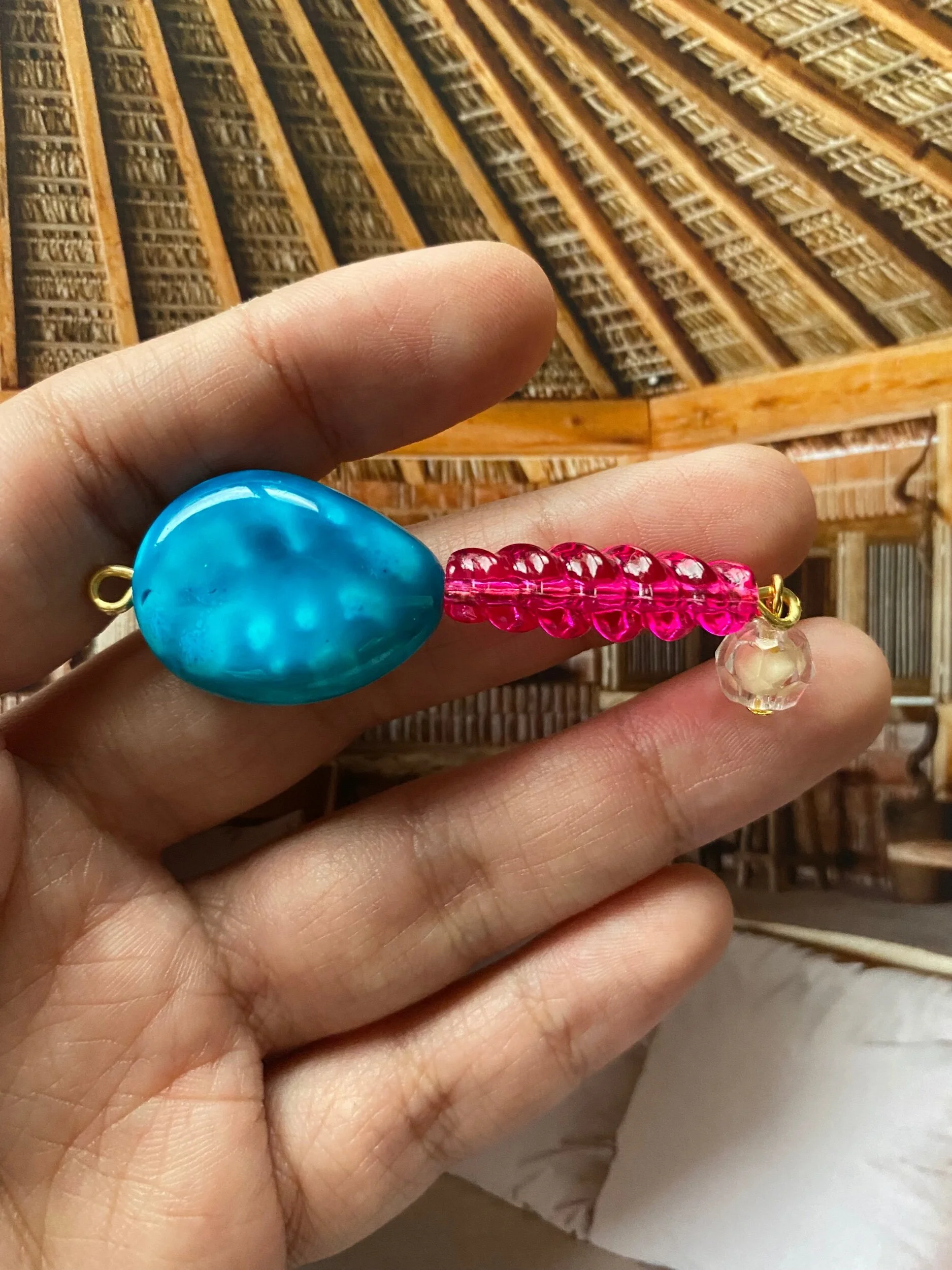 BDCF3C7B-3777-4ADE-BF04-608AEF3575D4