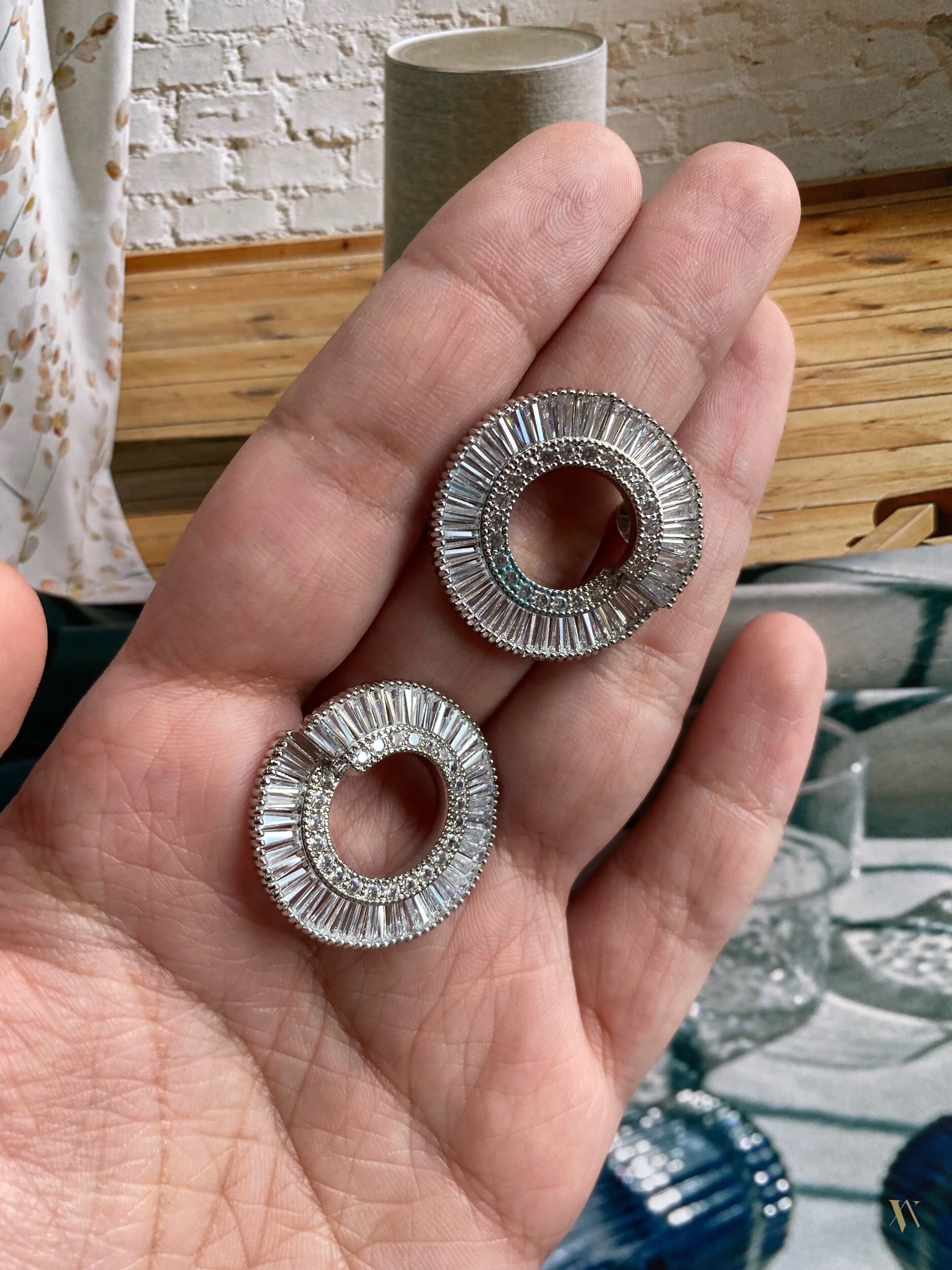 B001852C-0115-487D-A855-31809DBF266D