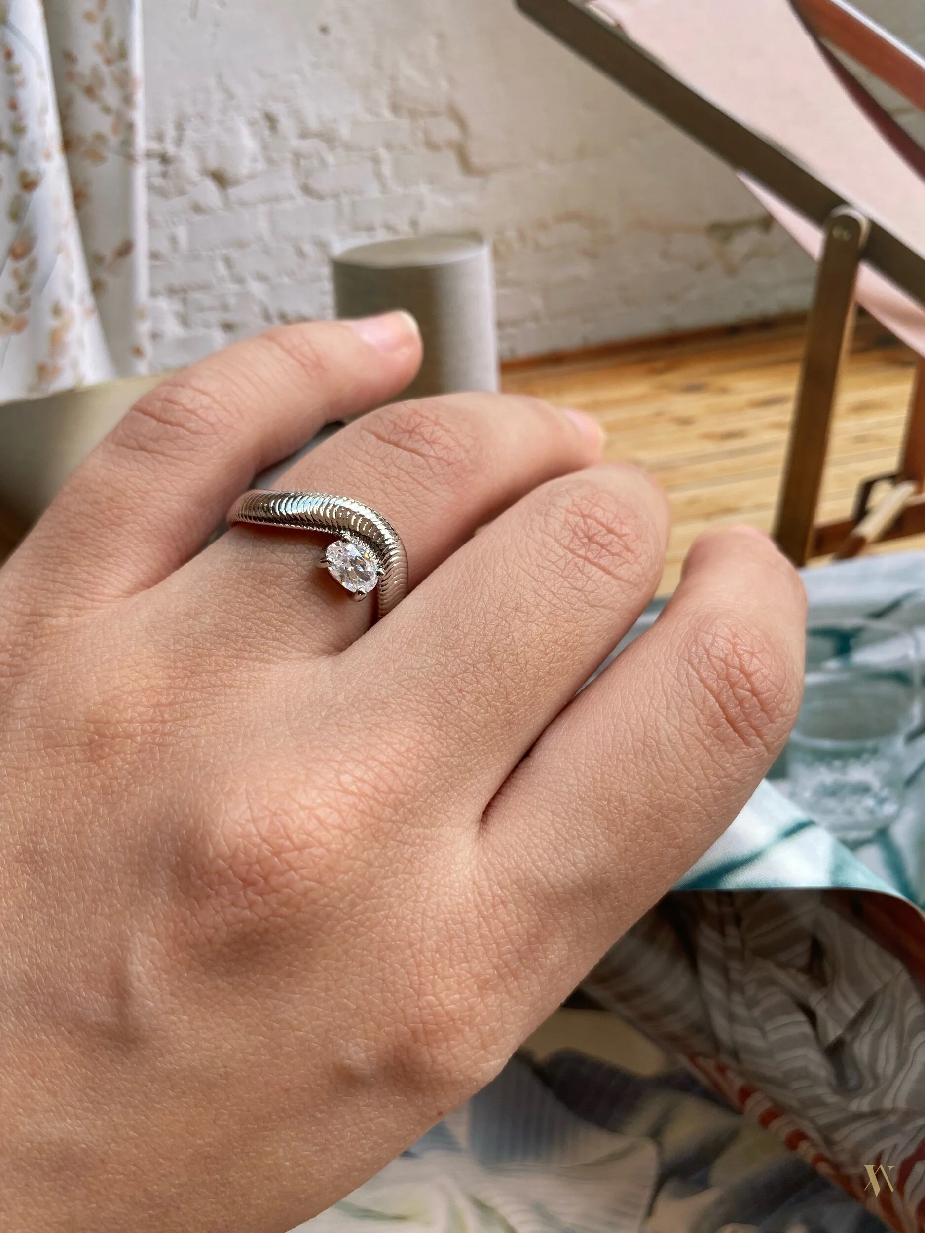 B4B11D60-E3D3-4A72-BA56-4FB8B9CB443D